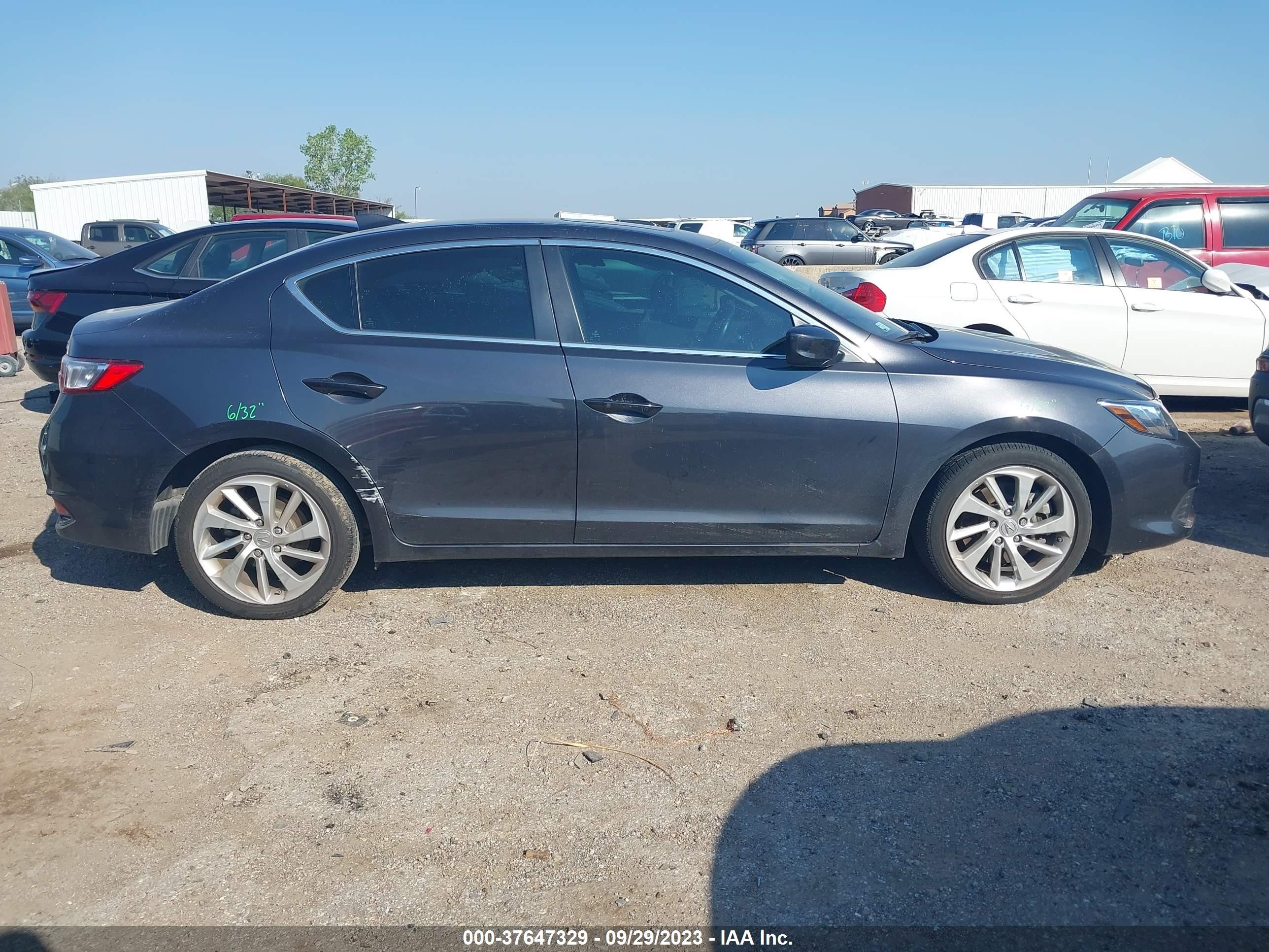 Photo 12 VIN: 19UDE2F78GA001177 - ACURA ILX 