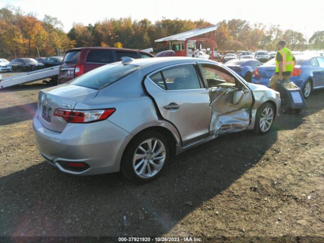 Photo 3 VIN: 19UDE2F79JA009277 - ACURA ILX 