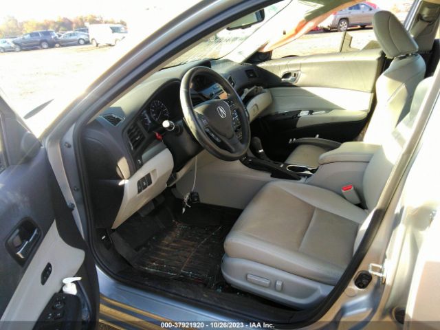 Photo 4 VIN: 19UDE2F79JA009277 - ACURA ILX 