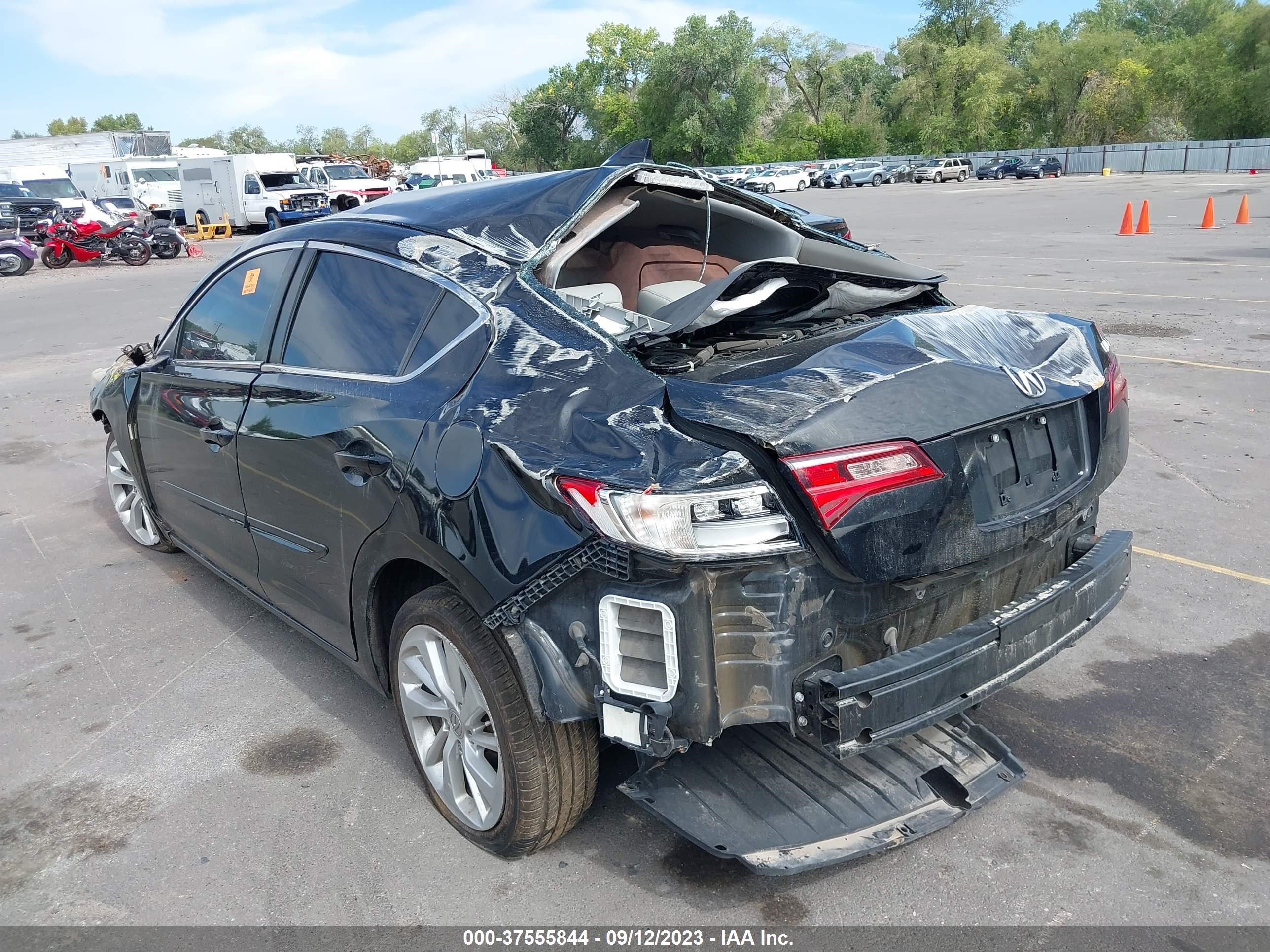 Photo 2 VIN: 19UDE2F7XGA001407 - ACURA ILX 