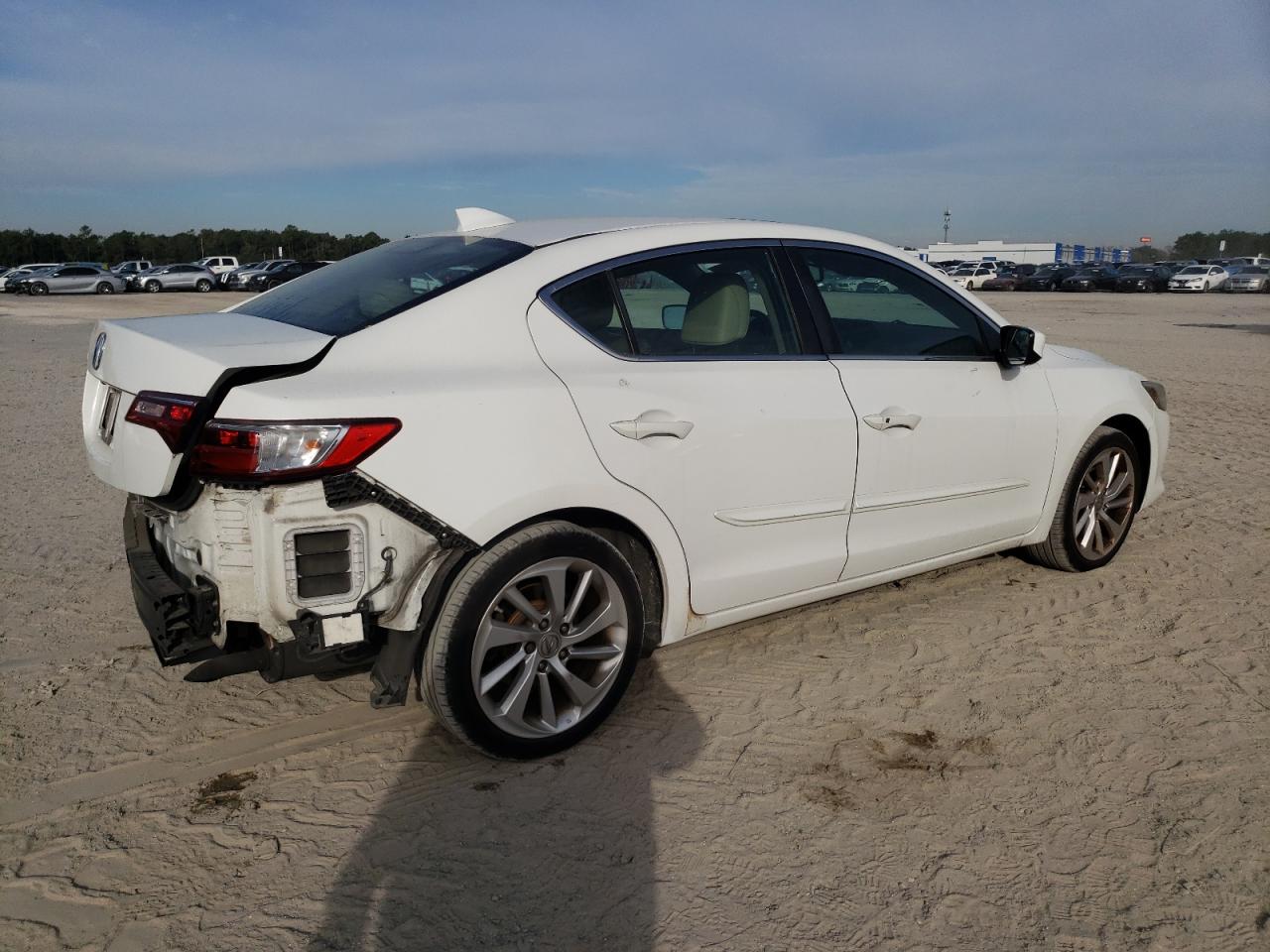 Photo 2 VIN: 19UDE2F7XGA004422 - ACURA ILX 