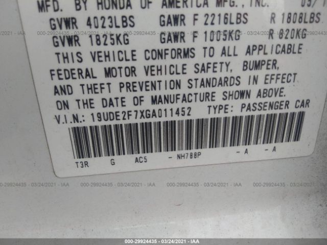 Photo 8 VIN: 19UDE2F7XGA011452 - ACURA ILX 