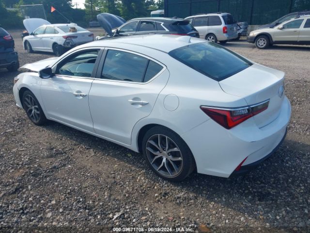 Photo 2 VIN: 19UDE2F7XMA000818 - ACURA ILX 