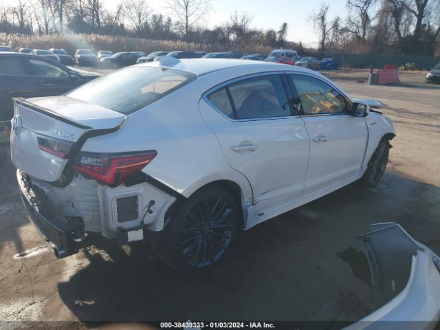 Photo 3 VIN: 19UDE2F80MA002599 - ACURA ILX 