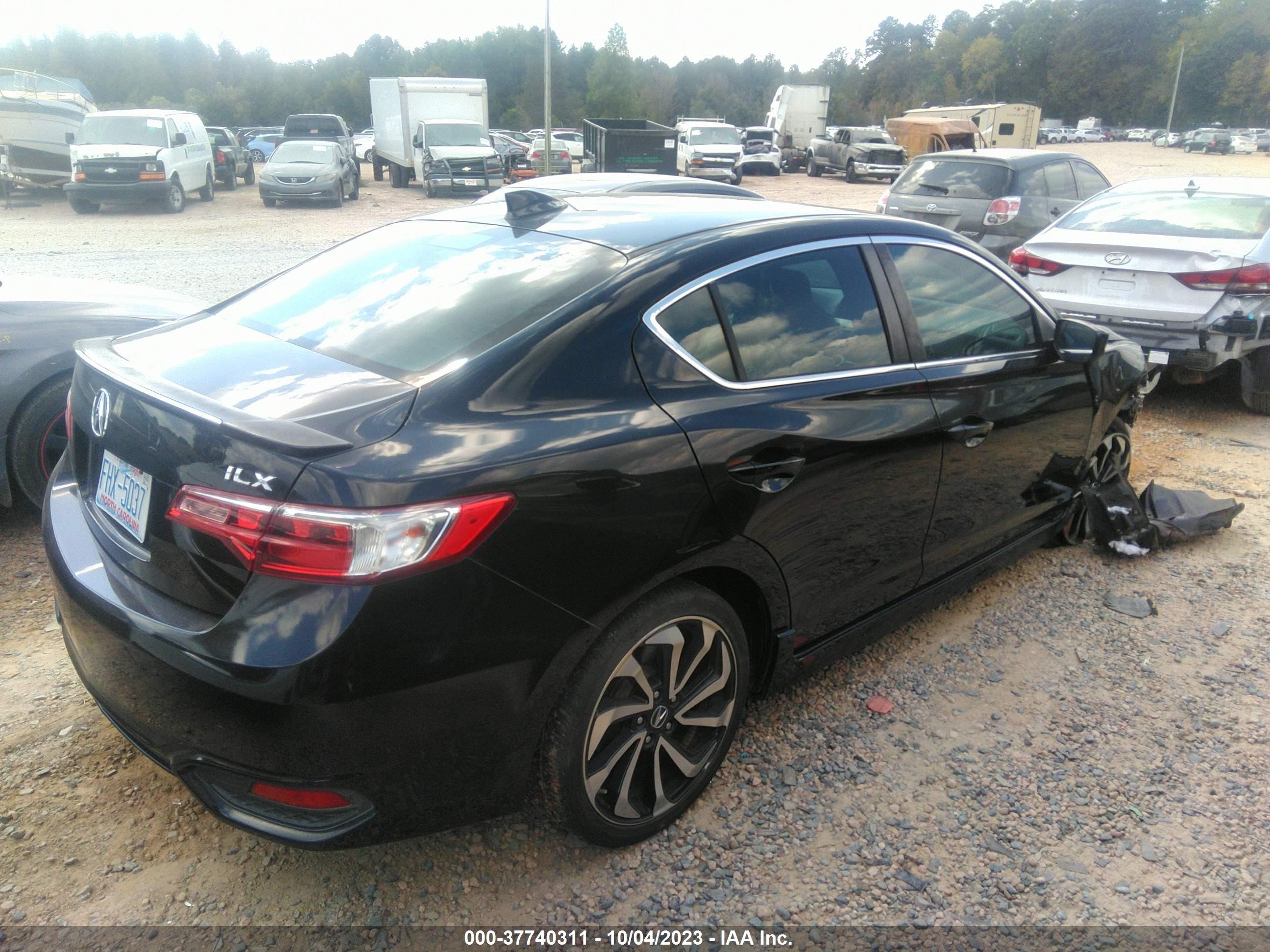 Photo 3 VIN: 19UDE2F84GA000844 - ACURA ILX 