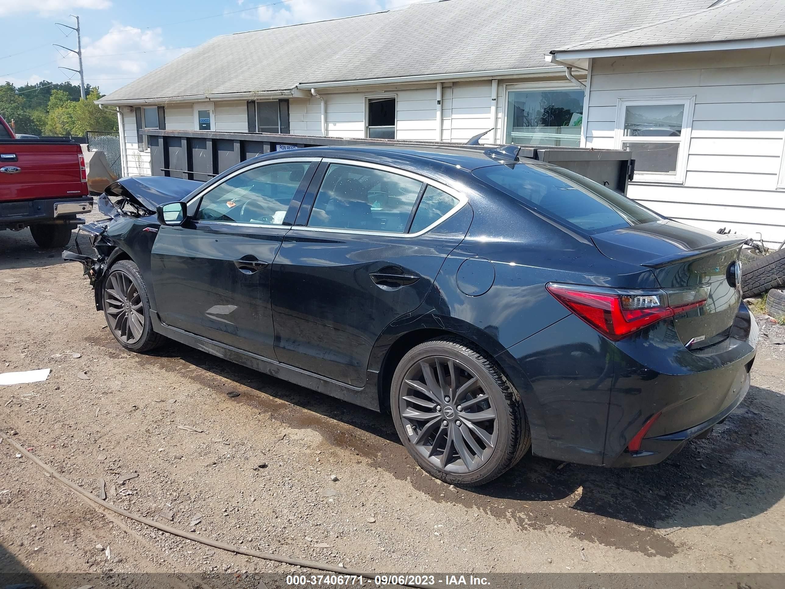 Photo 2 VIN: 19UDE2F85MA006745 - ACURA ILX 