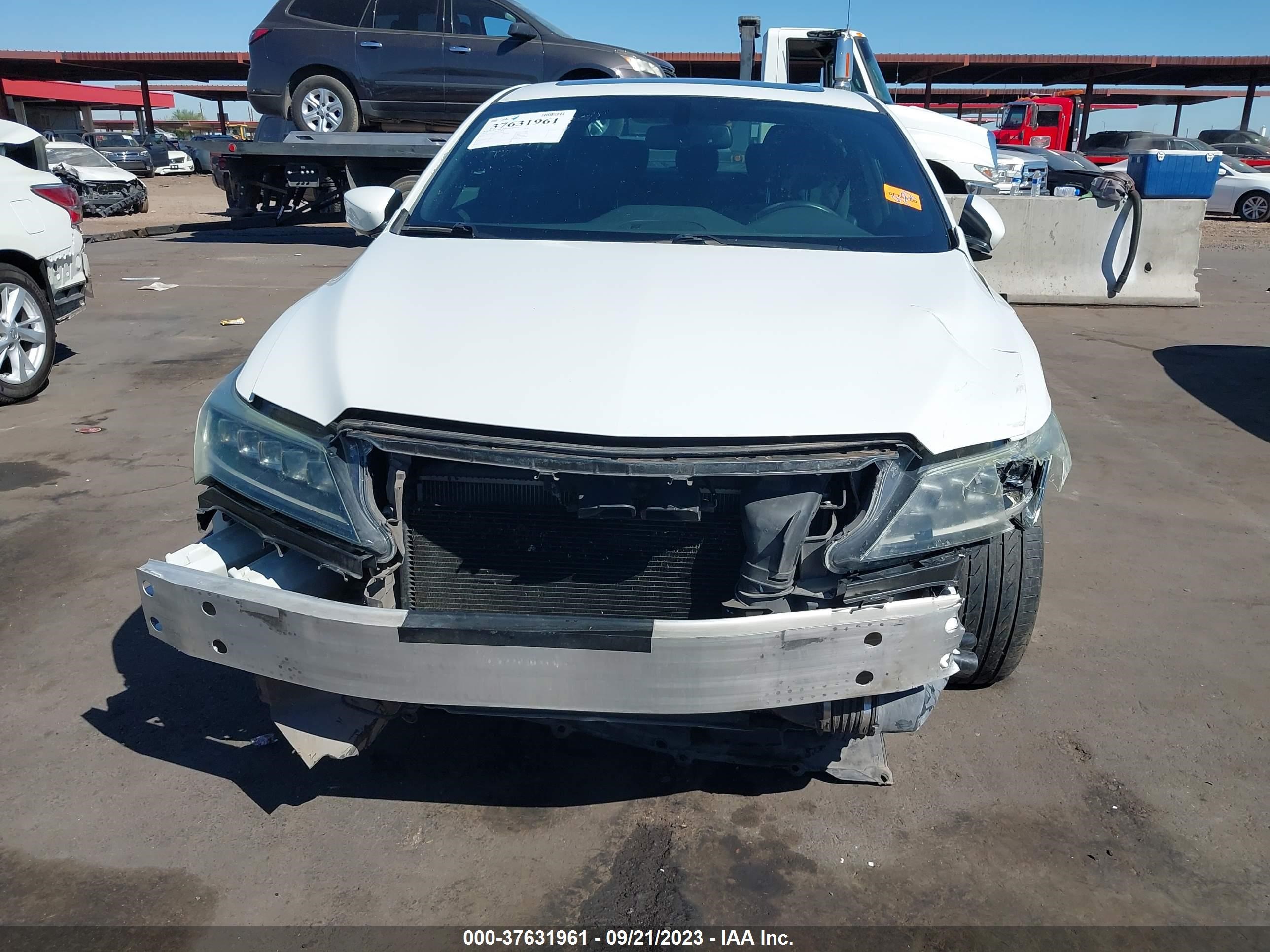 Photo 11 VIN: 19UDE2F8XGA015834 - ACURA ILX 