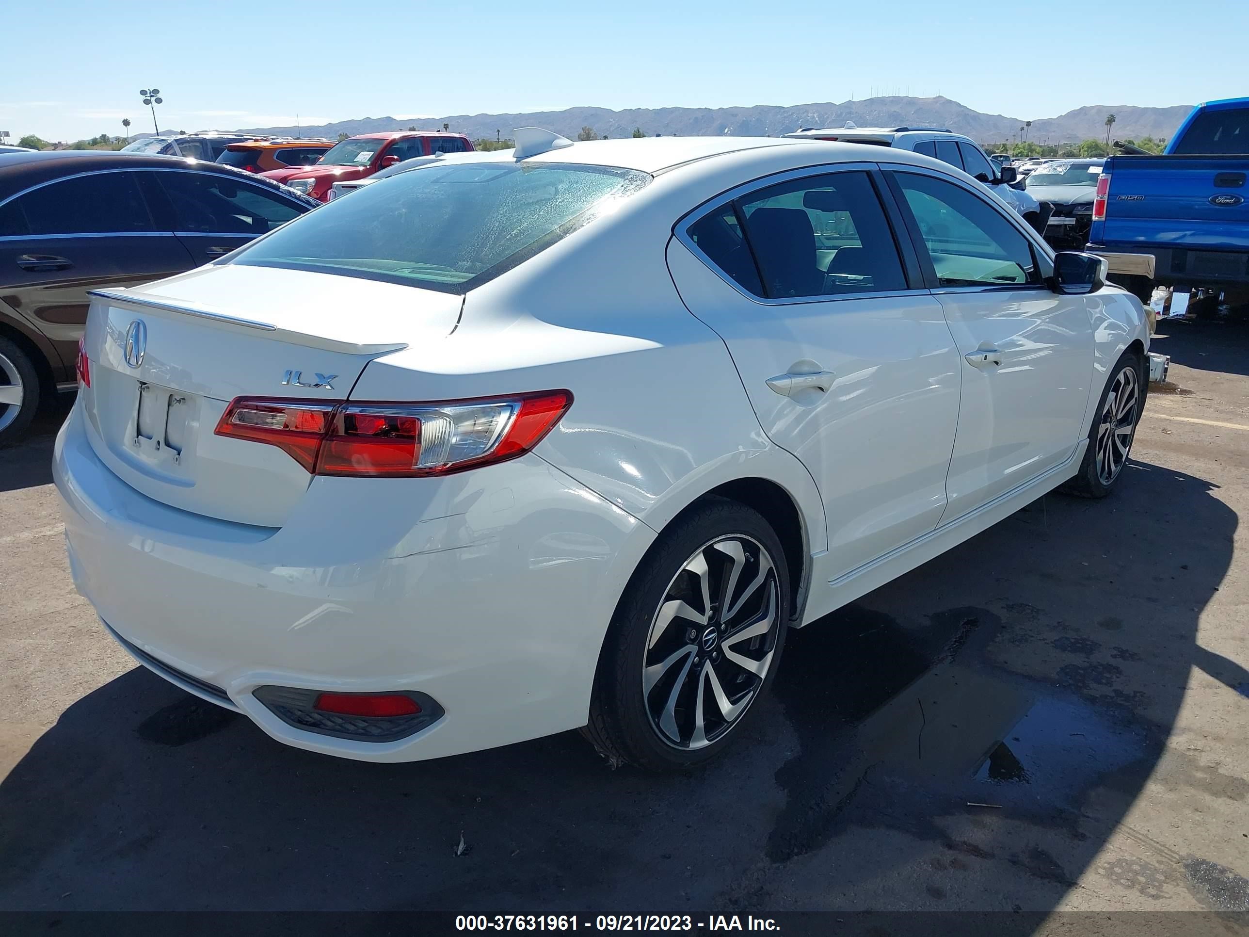 Photo 3 VIN: 19UDE2F8XGA015834 - ACURA ILX 