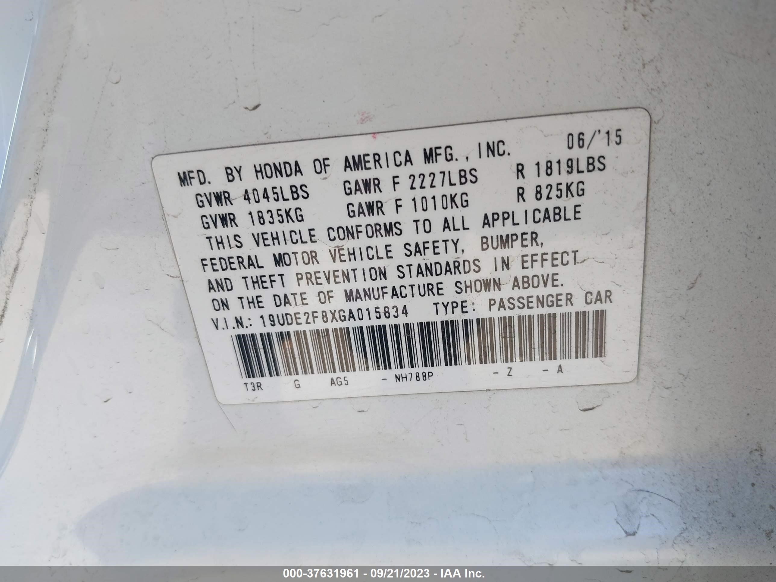 Photo 8 VIN: 19UDE2F8XGA015834 - ACURA ILX 