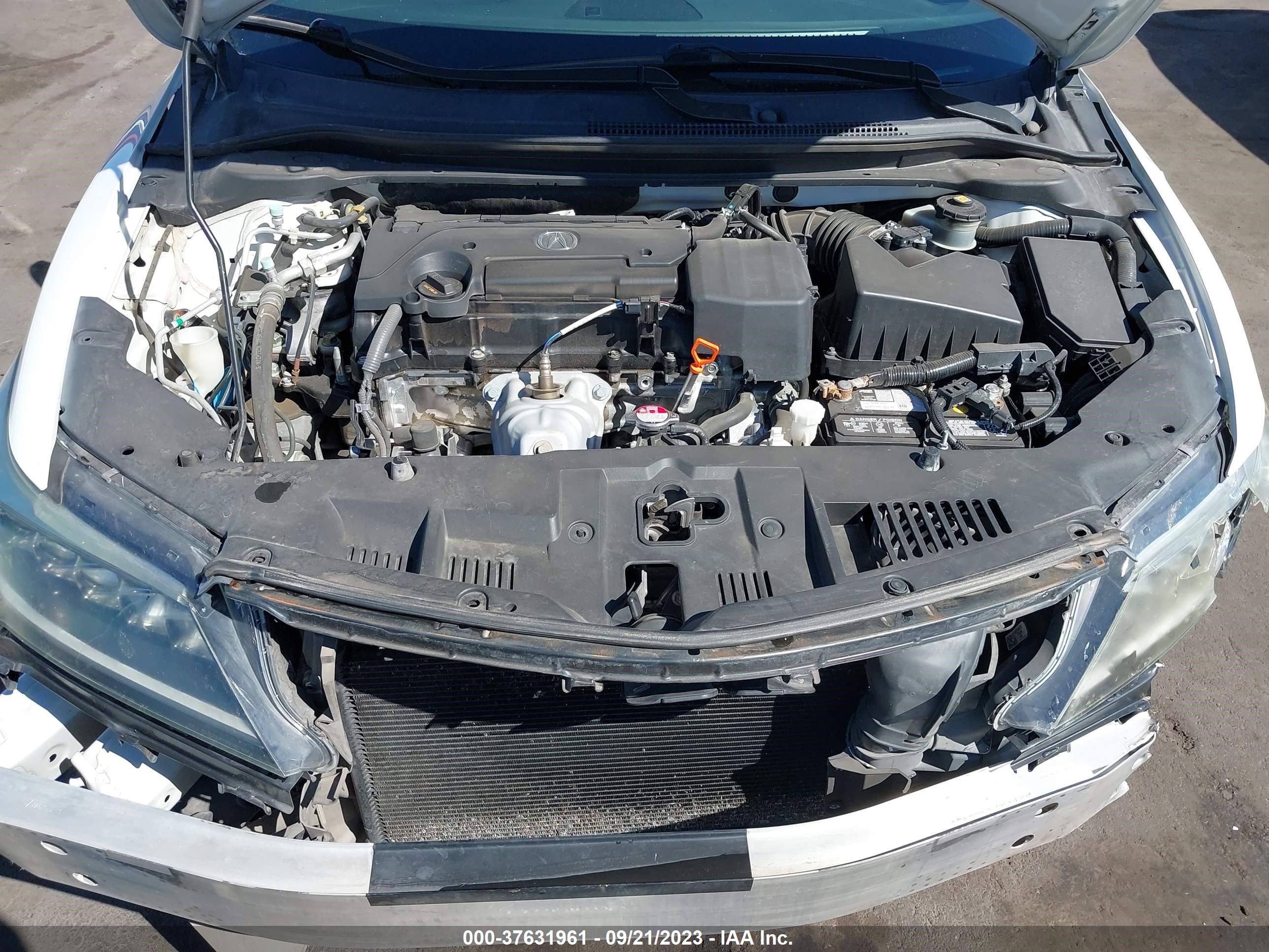 Photo 9 VIN: 19UDE2F8XGA015834 - ACURA ILX 