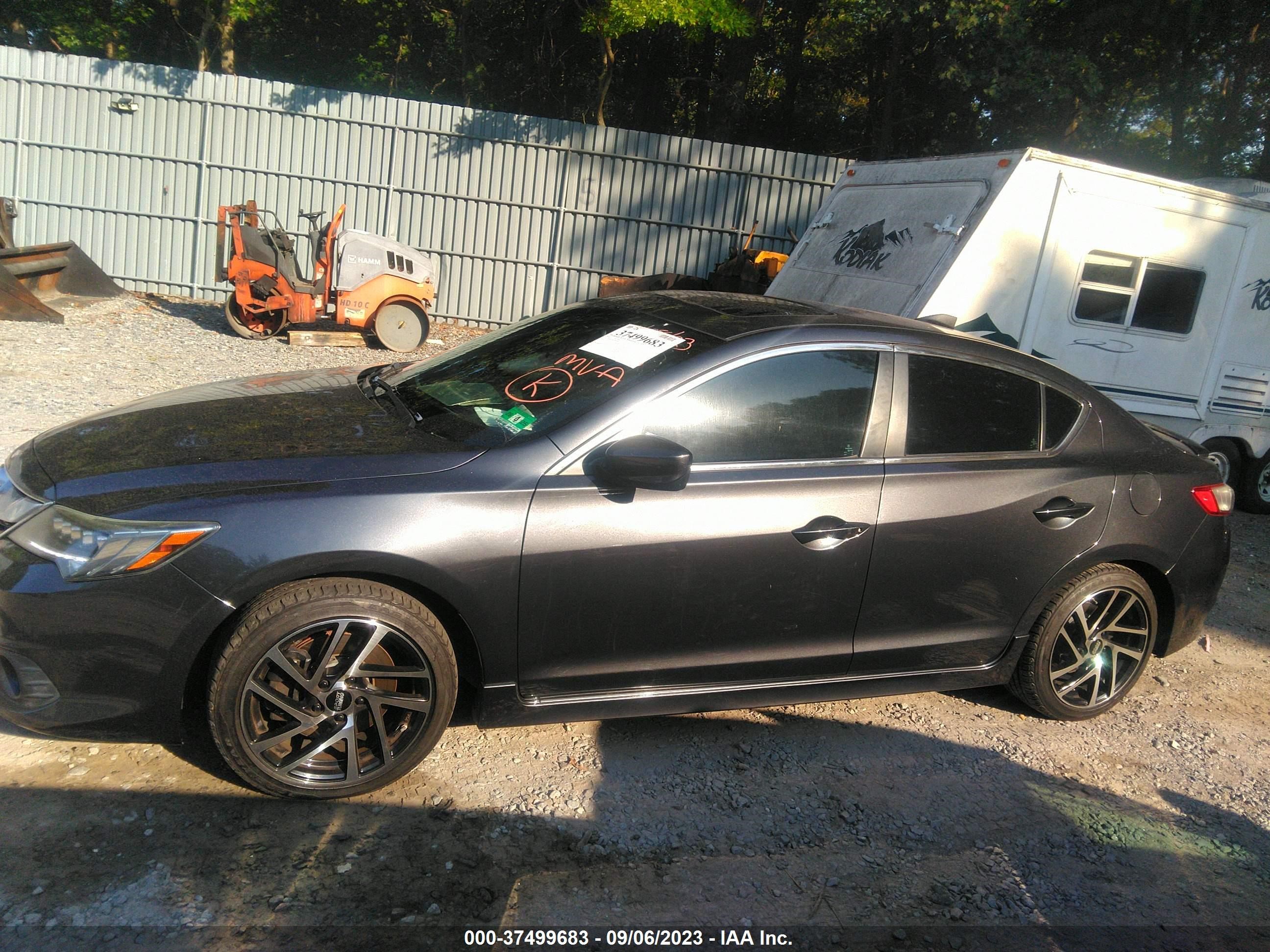 Photo 13 VIN: 19UDE2F8XGA019799 - ACURA ILX 