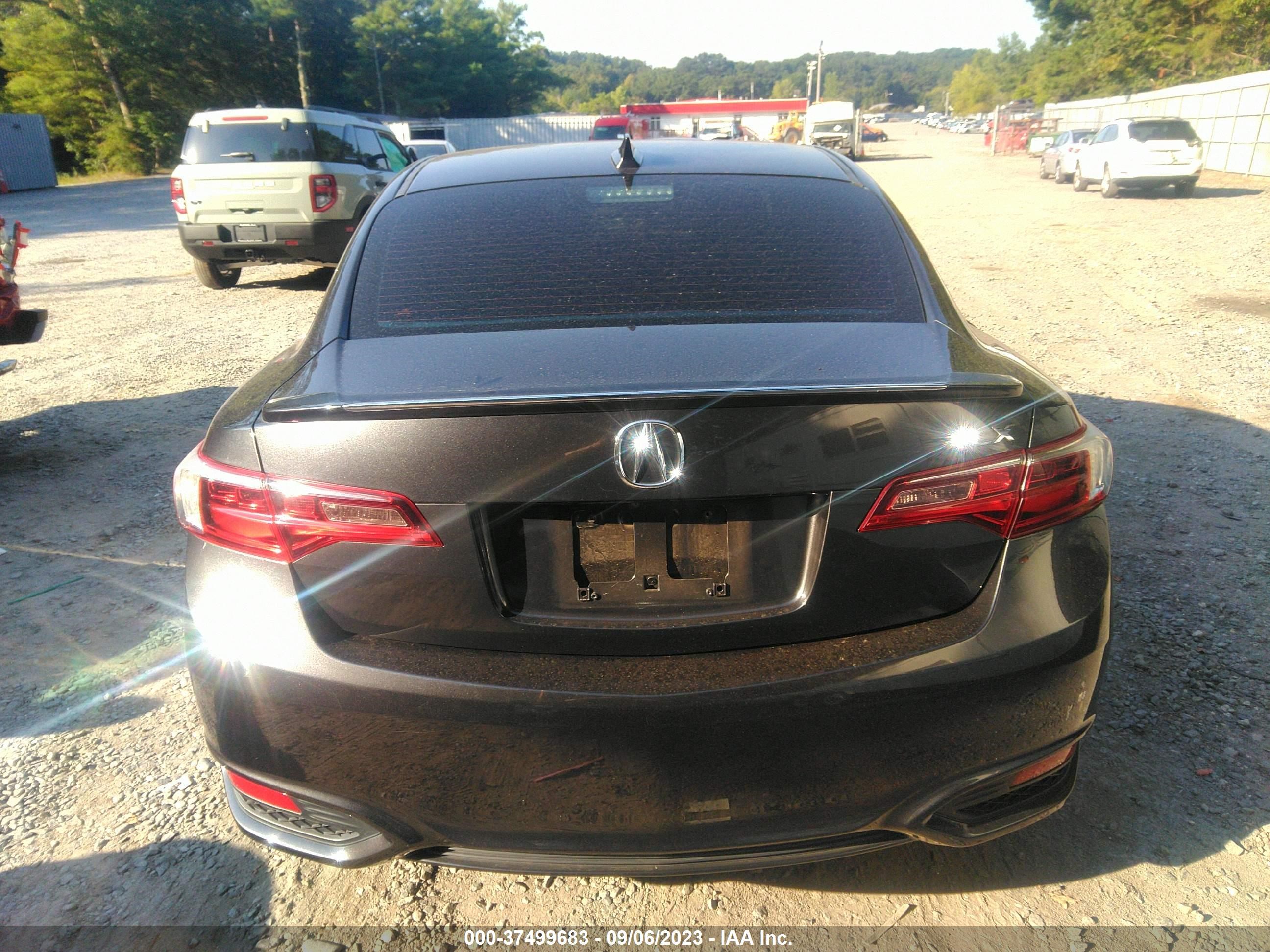 Photo 15 VIN: 19UDE2F8XGA019799 - ACURA ILX 