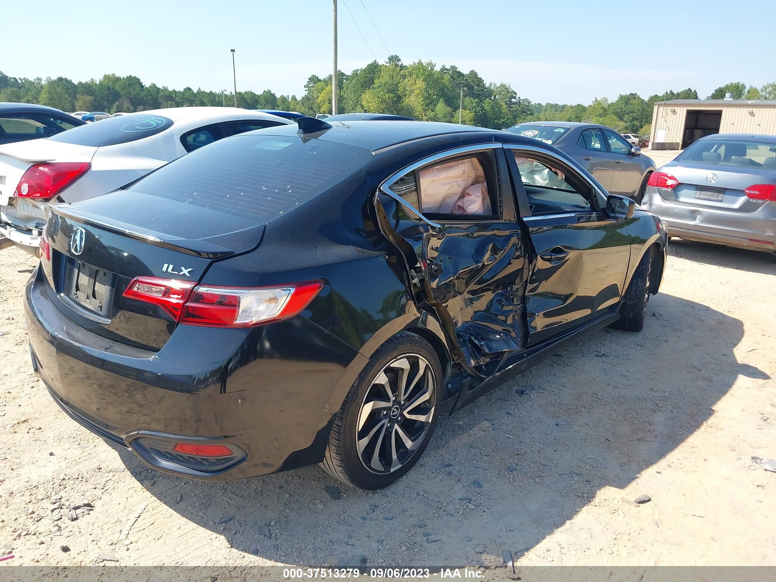 Photo 3 VIN: 19UDE2F8XHA002096 - ACURA ILX 