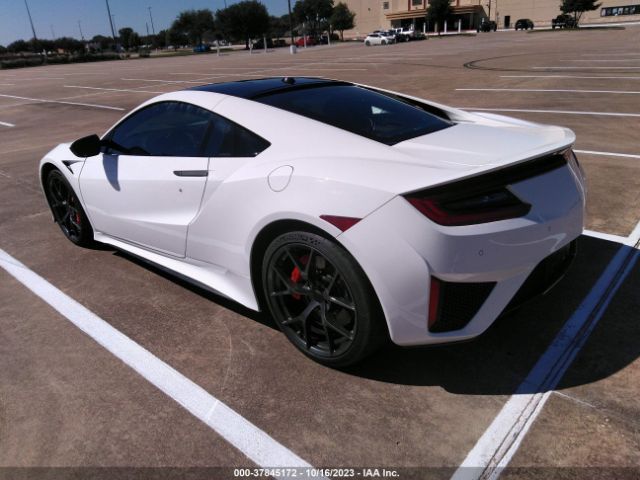 Photo 2 VIN: 19UNC1B05JY000032 - ACURA NSX 