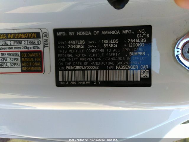 Photo 8 VIN: 19UNC1B05JY000032 - ACURA NSX 