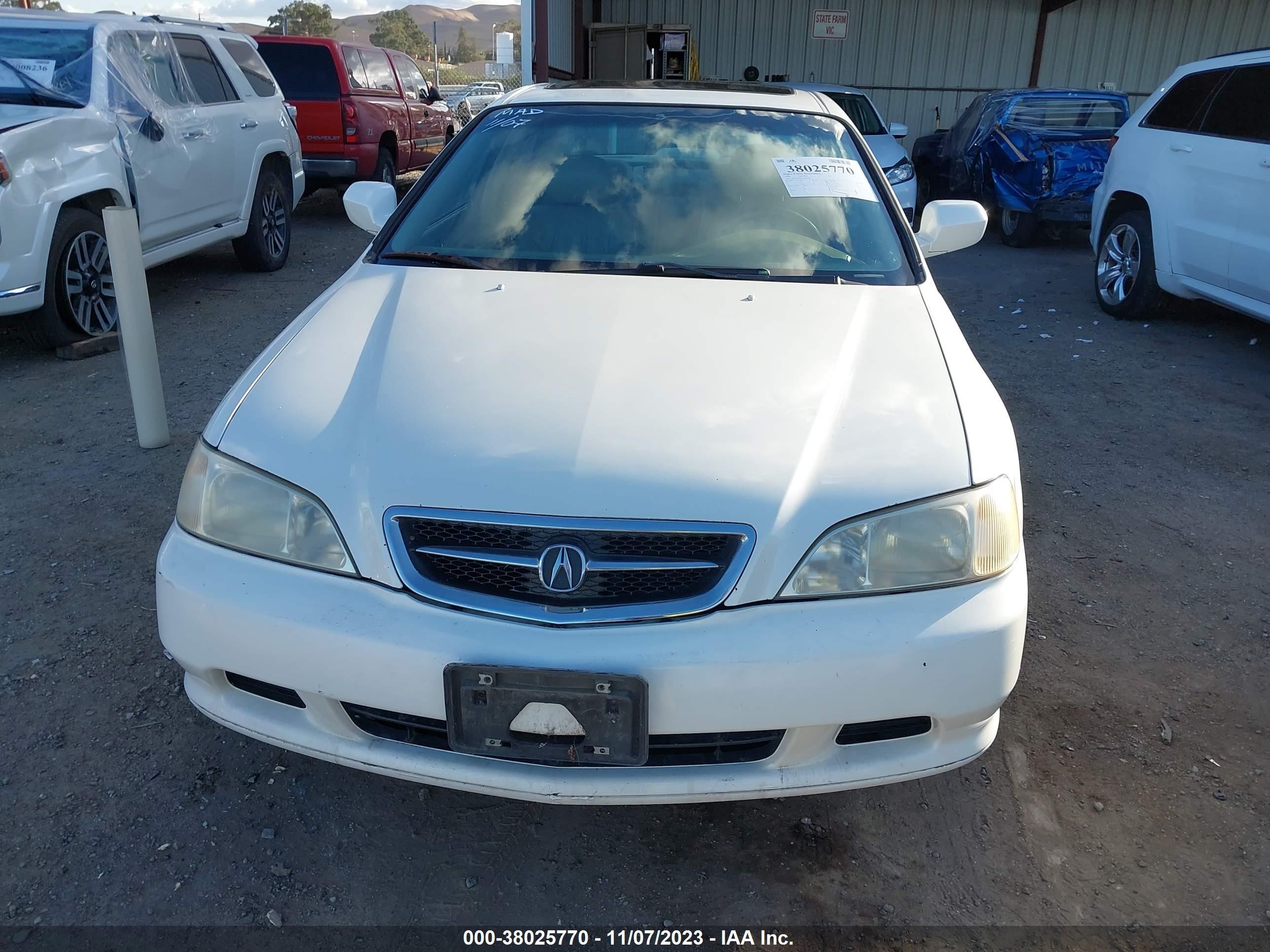 Photo 11 VIN: 19UUA5641XA055360 - ACURA TL 