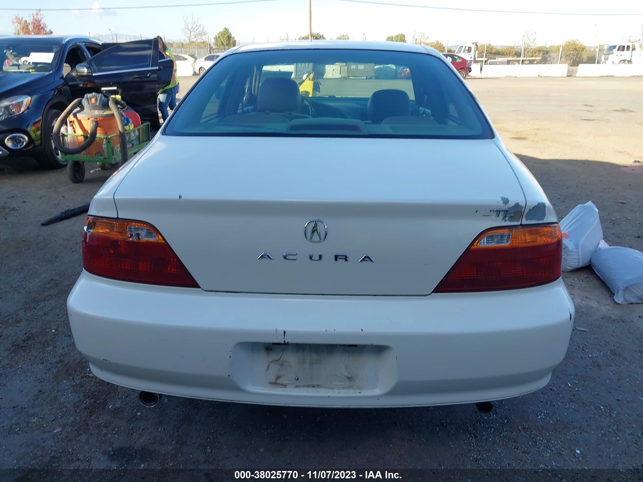 Photo 15 VIN: 19UUA5641XA055360 - ACURA TL 