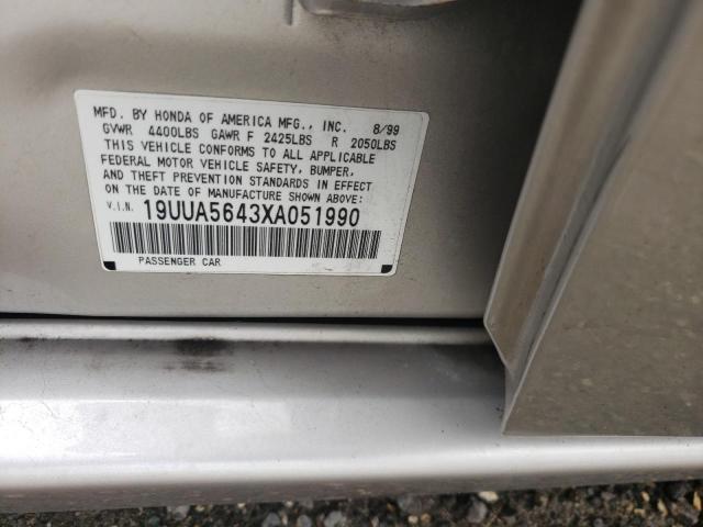 Photo 9 VIN: 19UUA5643XA051990 - ACURA 3.2TL 