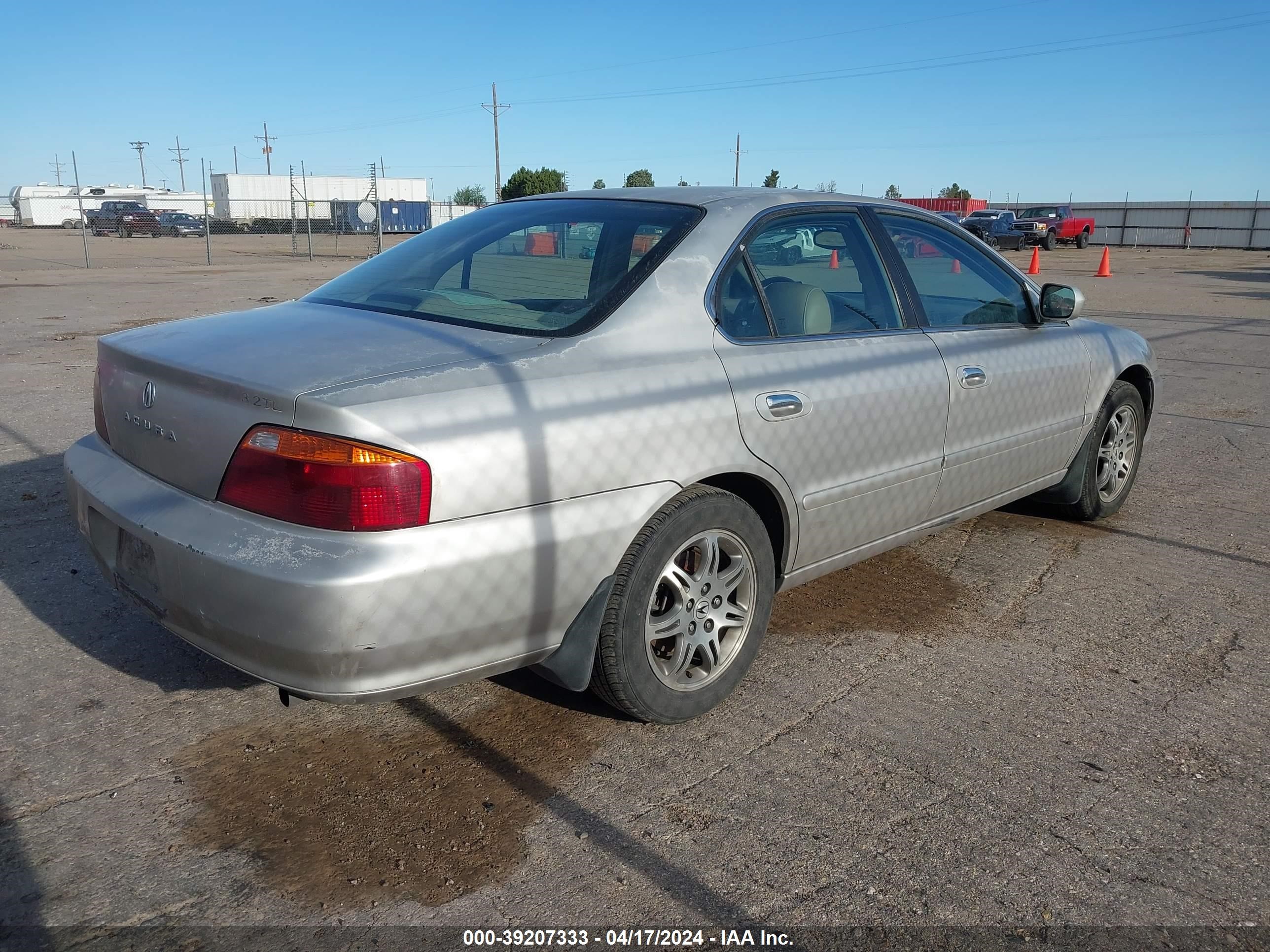 Photo 3 VIN: 19UUA5646XA001570 - ACURA TL 