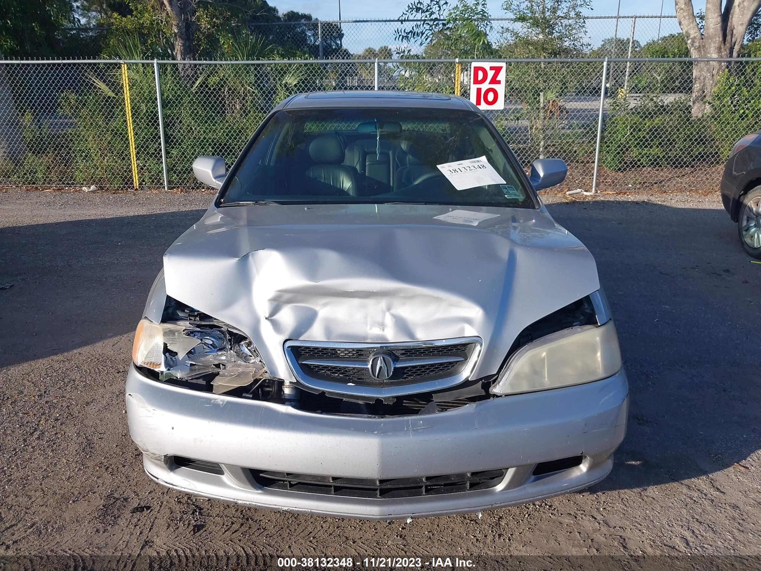 Photo 10 VIN: 19UUA5661YA017176 - ACURA TL 