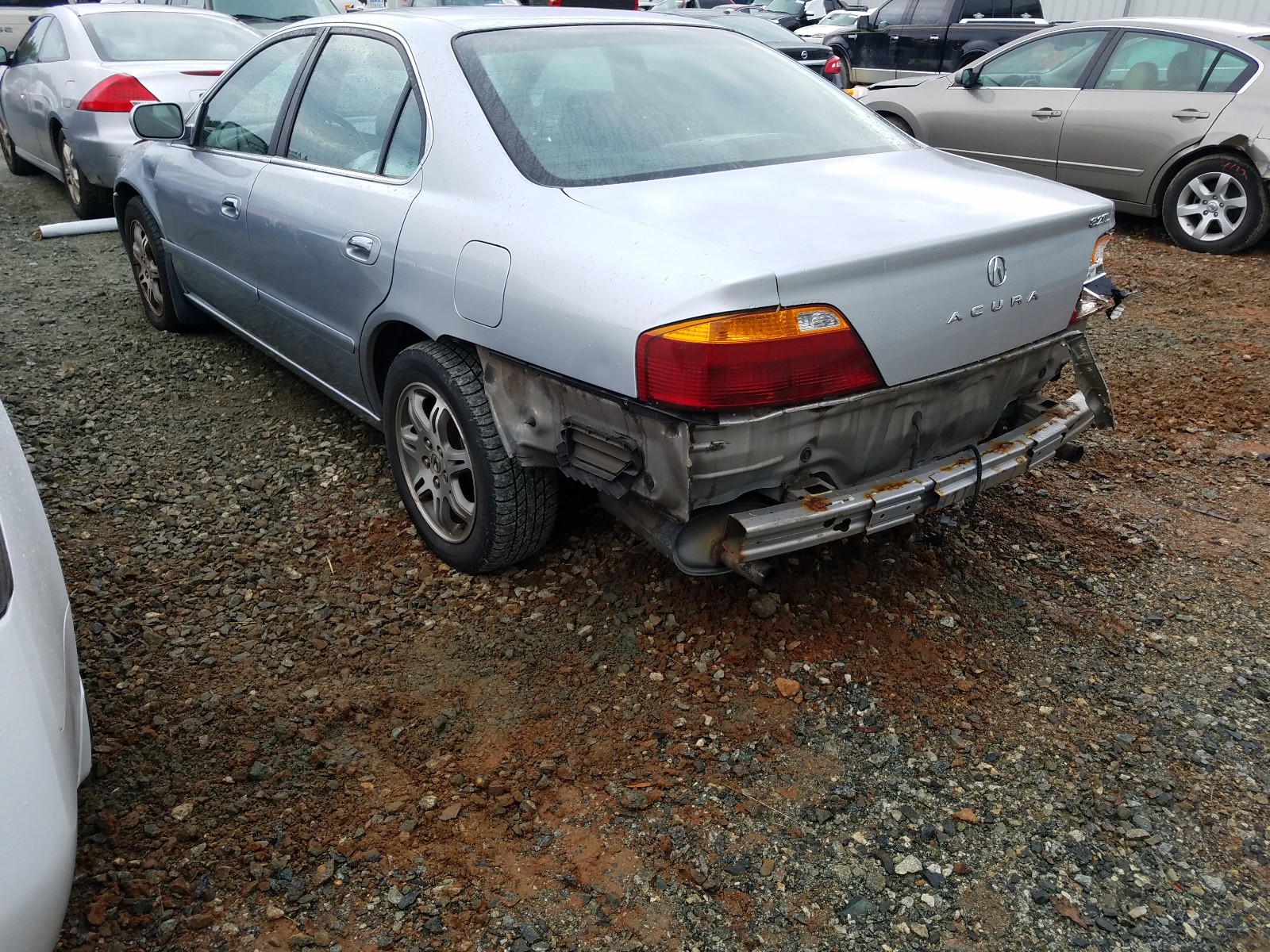 Photo 2 VIN: 19UUA5661YA022927 - ACURA 3.2TL 