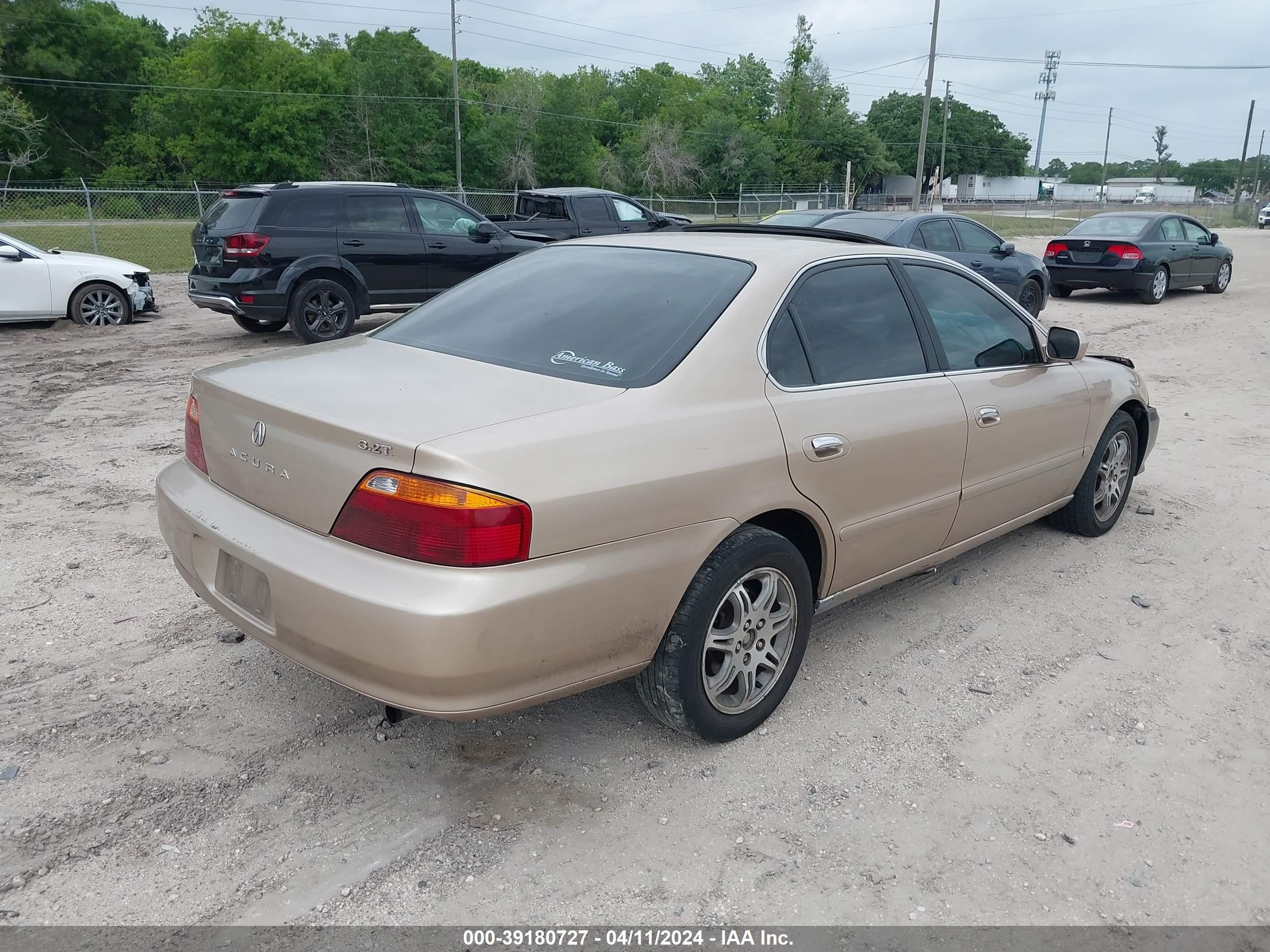 Photo 3 VIN: 19UUA5662YA001570 - ACURA TL 