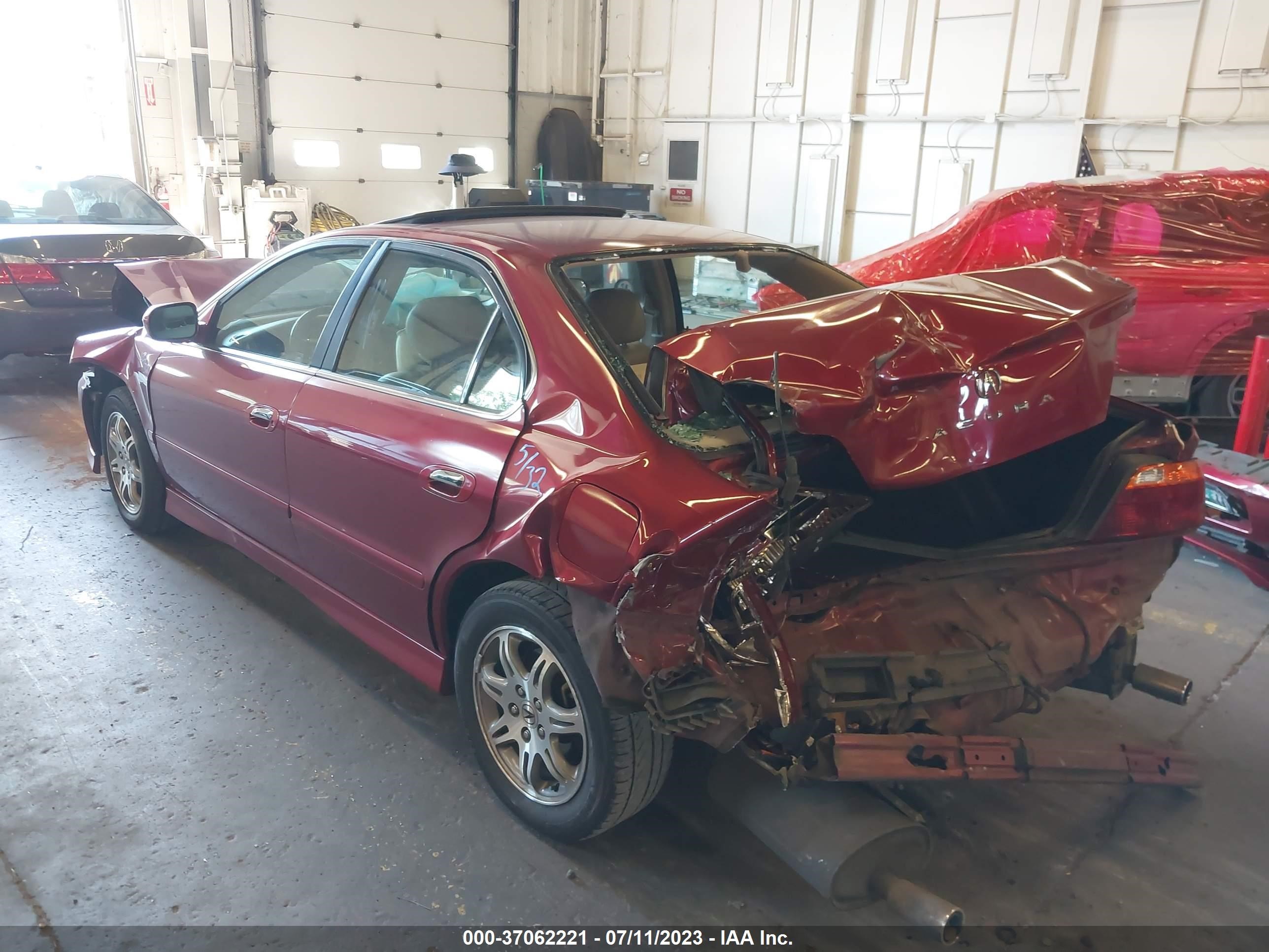 Photo 2 VIN: 19UUA56631A032364 - ACURA TL 