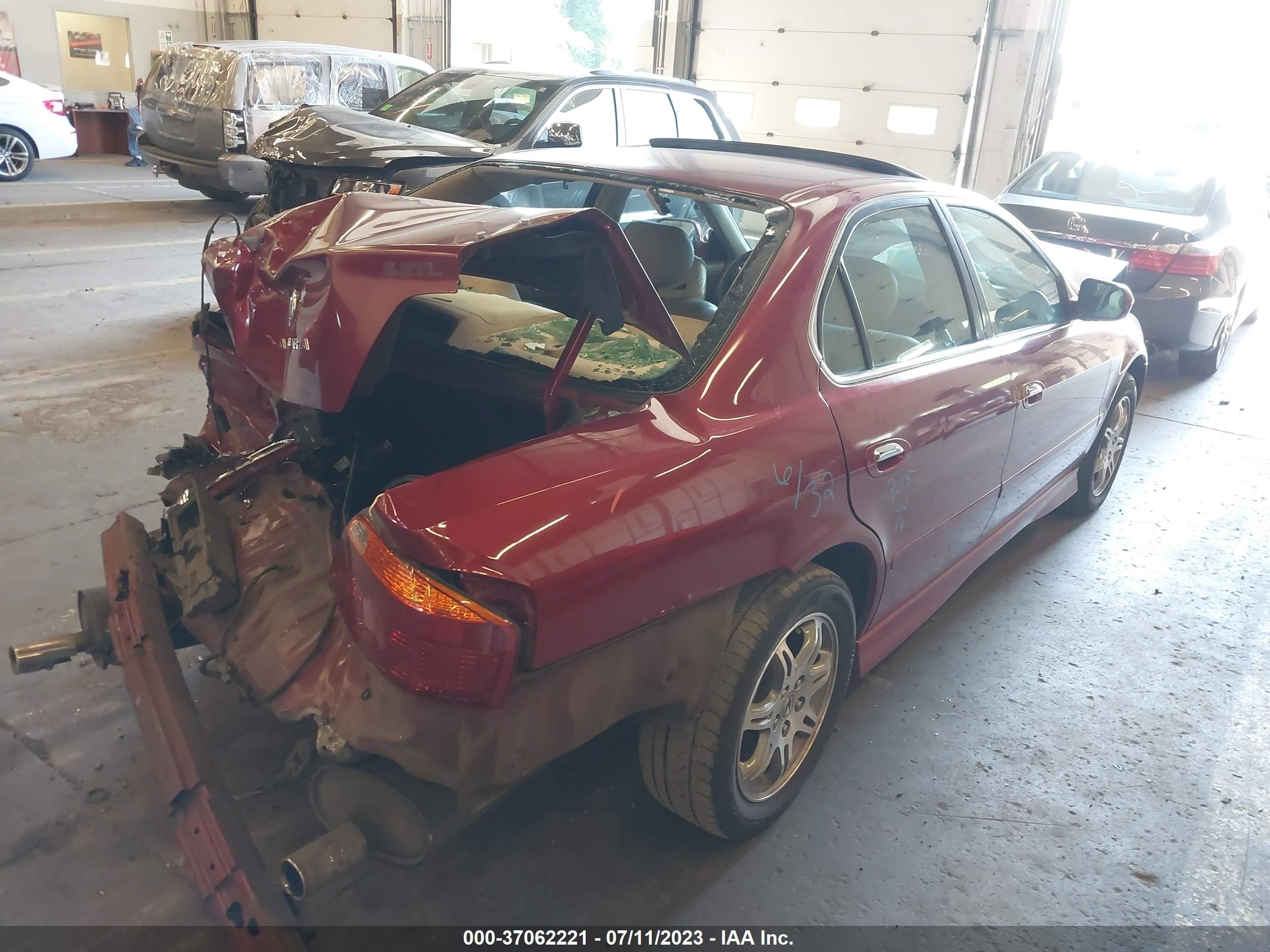 Photo 3 VIN: 19UUA56631A032364 - ACURA TL 