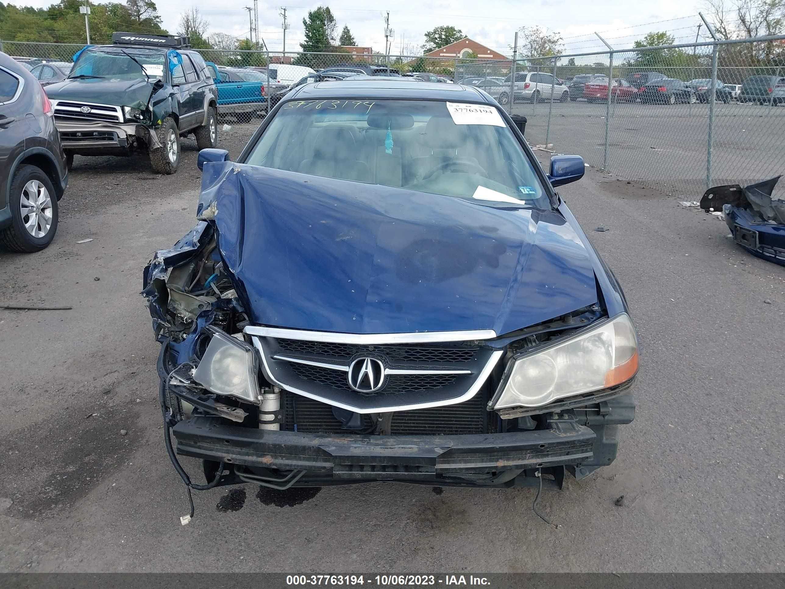 Photo 11 VIN: 19UUA56643A043554 - ACURA TL 