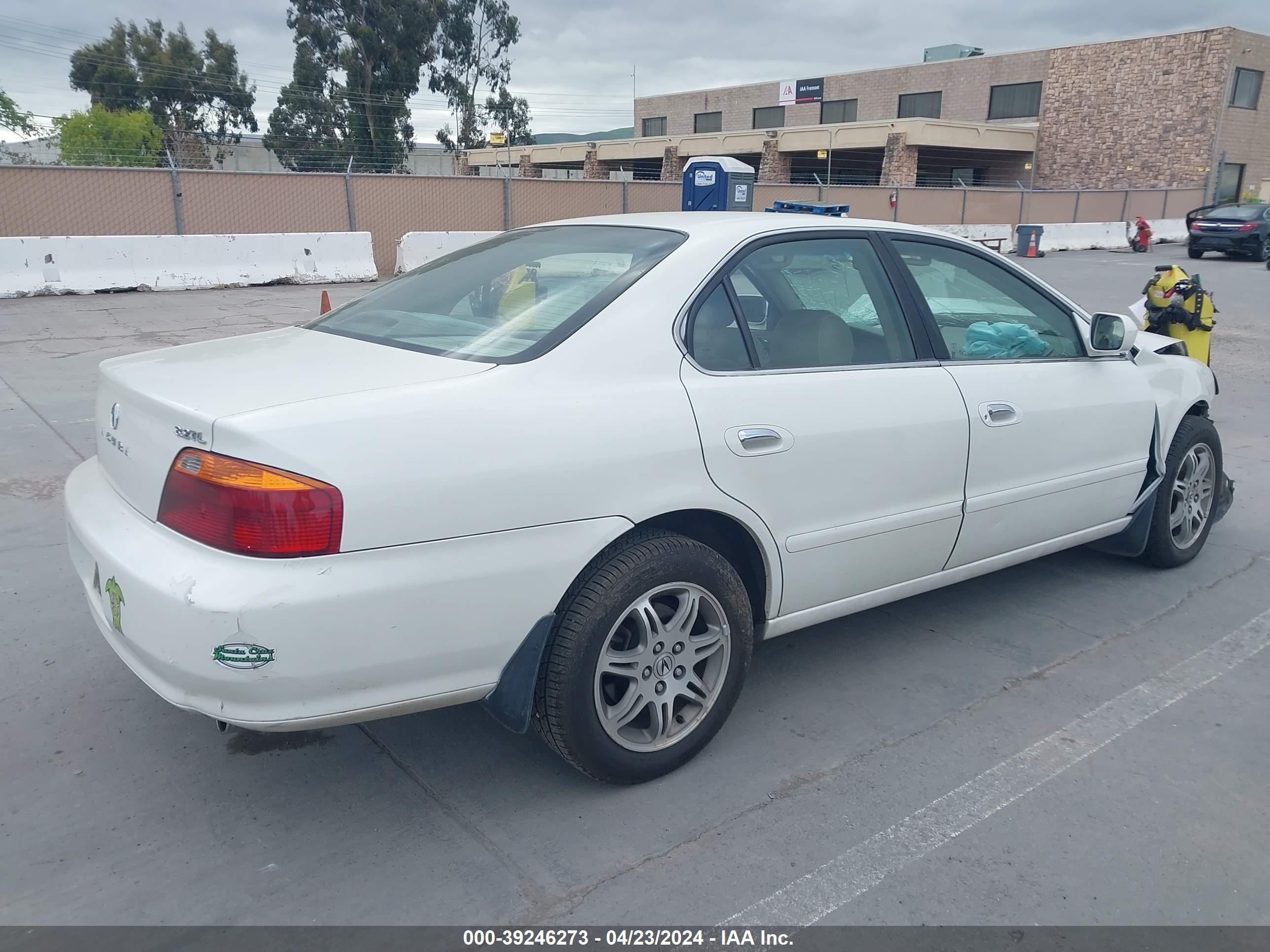 Photo 3 VIN: 19UUA56651A016232 - ACURA TL 