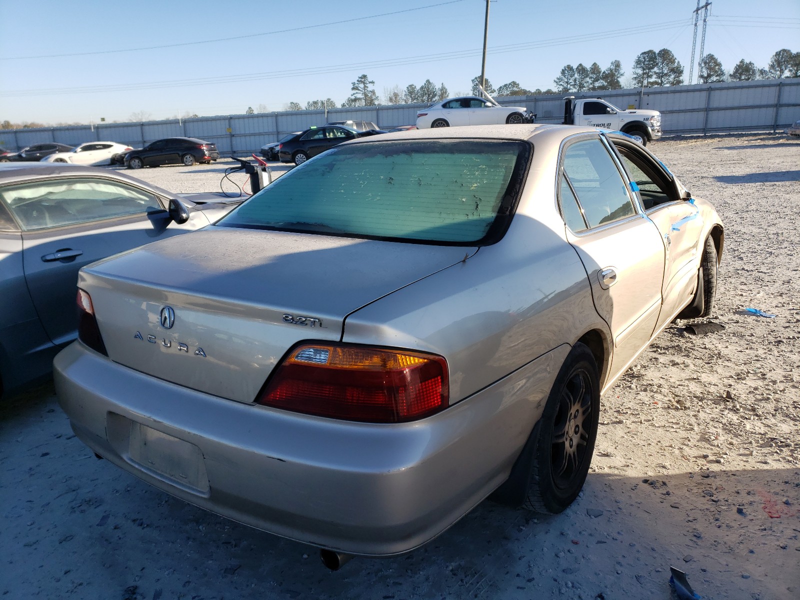 Photo 3 VIN: 19UUA5665YA007685 - ACURA 3.2TL 