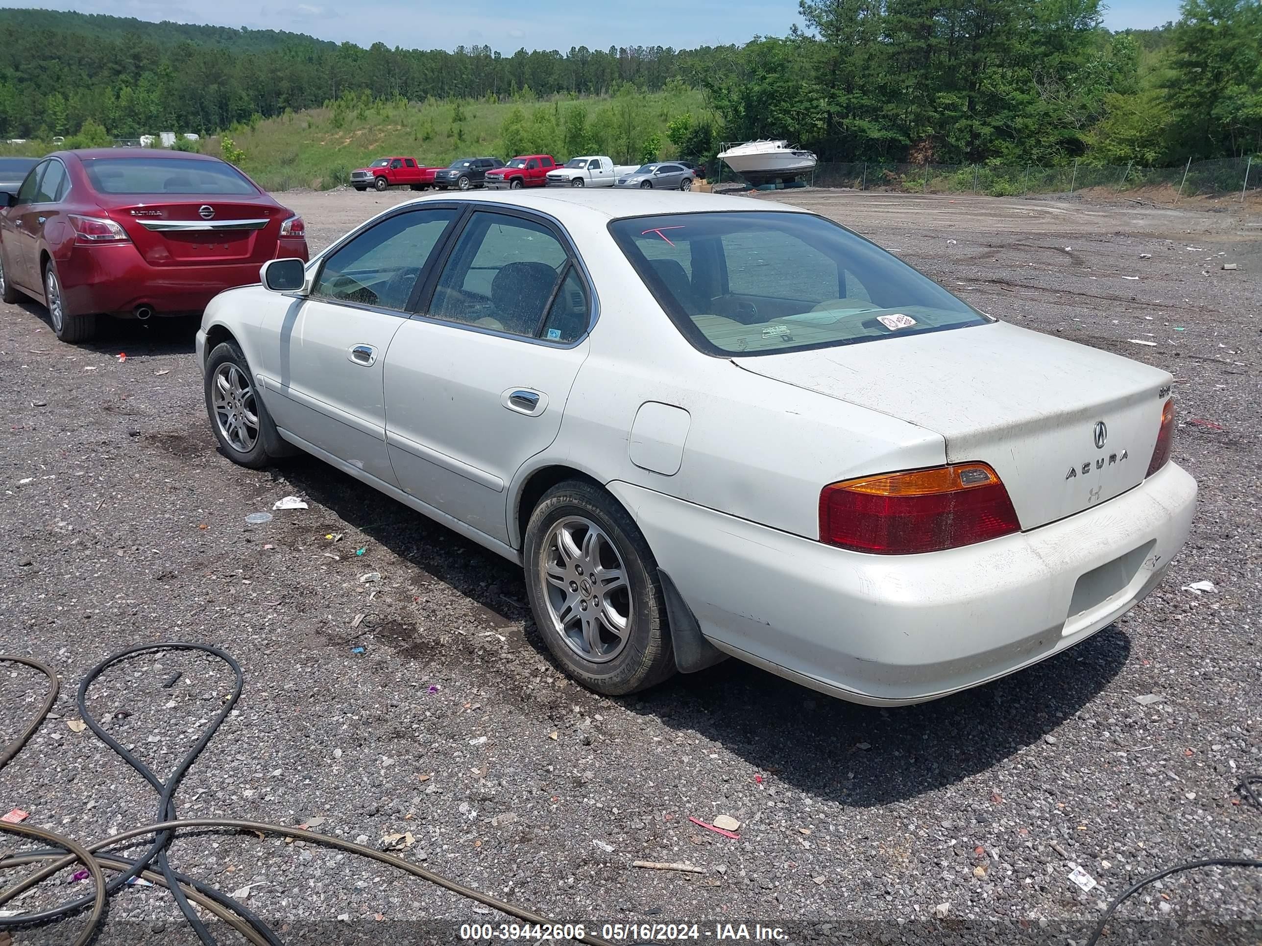 Photo 2 VIN: 19UUA5665YA028309 - ACURA TL 