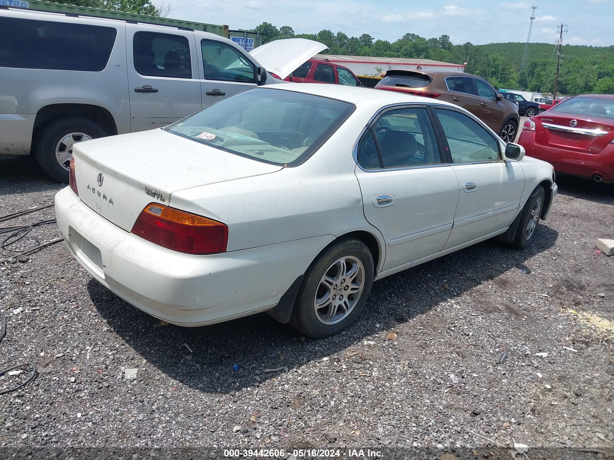 Photo 3 VIN: 19UUA5665YA028309 - ACURA TL 