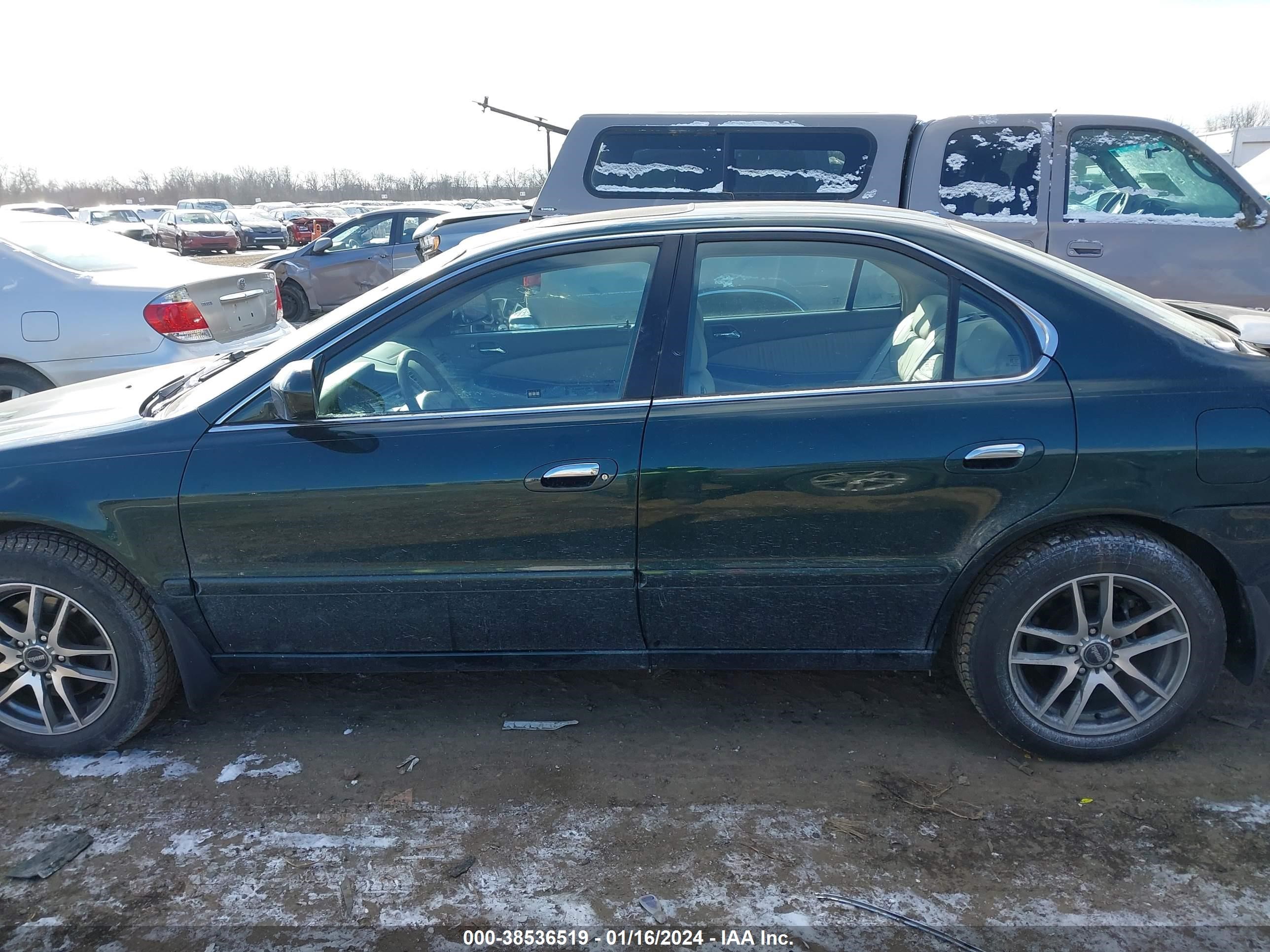 Photo 13 VIN: 19UUA566XYA028371 - ACURA TL 