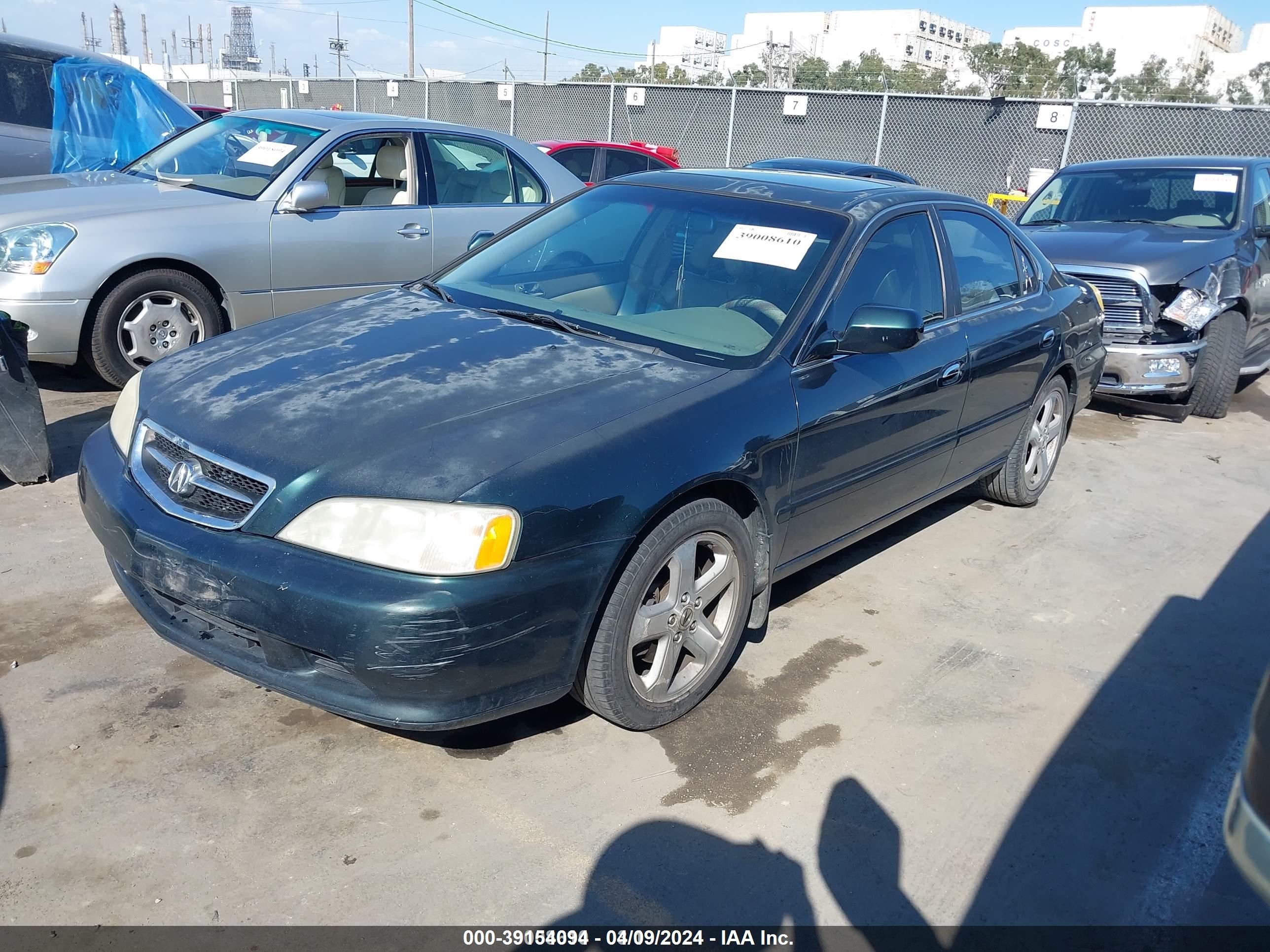 Photo 2 VIN: 19UUA5675YA003743 - ACURA TL 