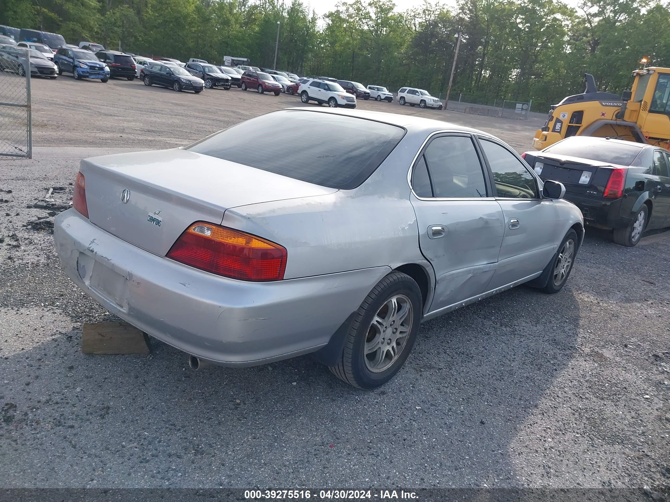 Photo 3 VIN: 19UUA5676YA063000 - ACURA TL 