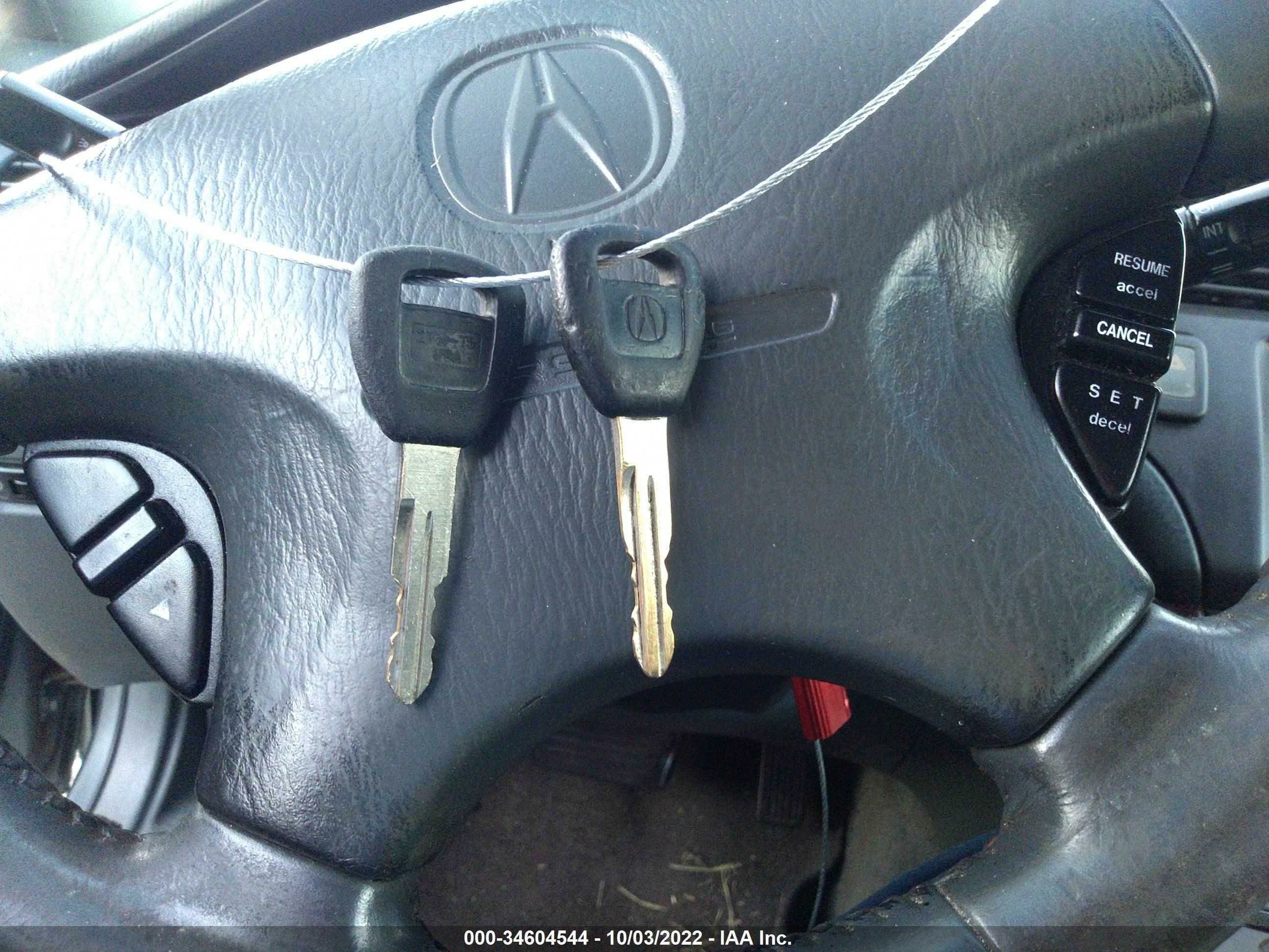 Photo 10 VIN: 19UUA5678YA056100 - ACURA TL 