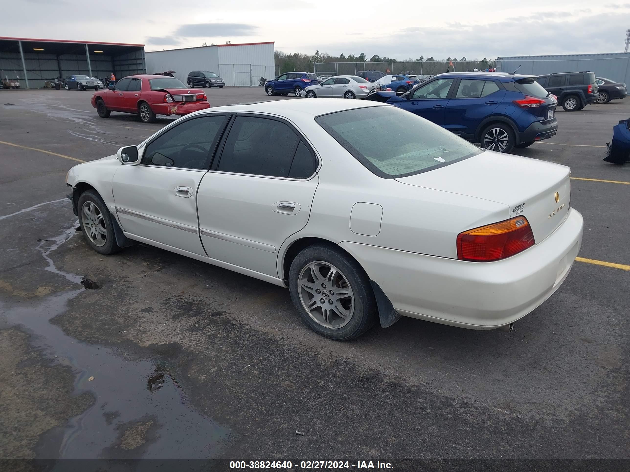 Photo 2 VIN: 19UUA567X1A000732 - ACURA TL 