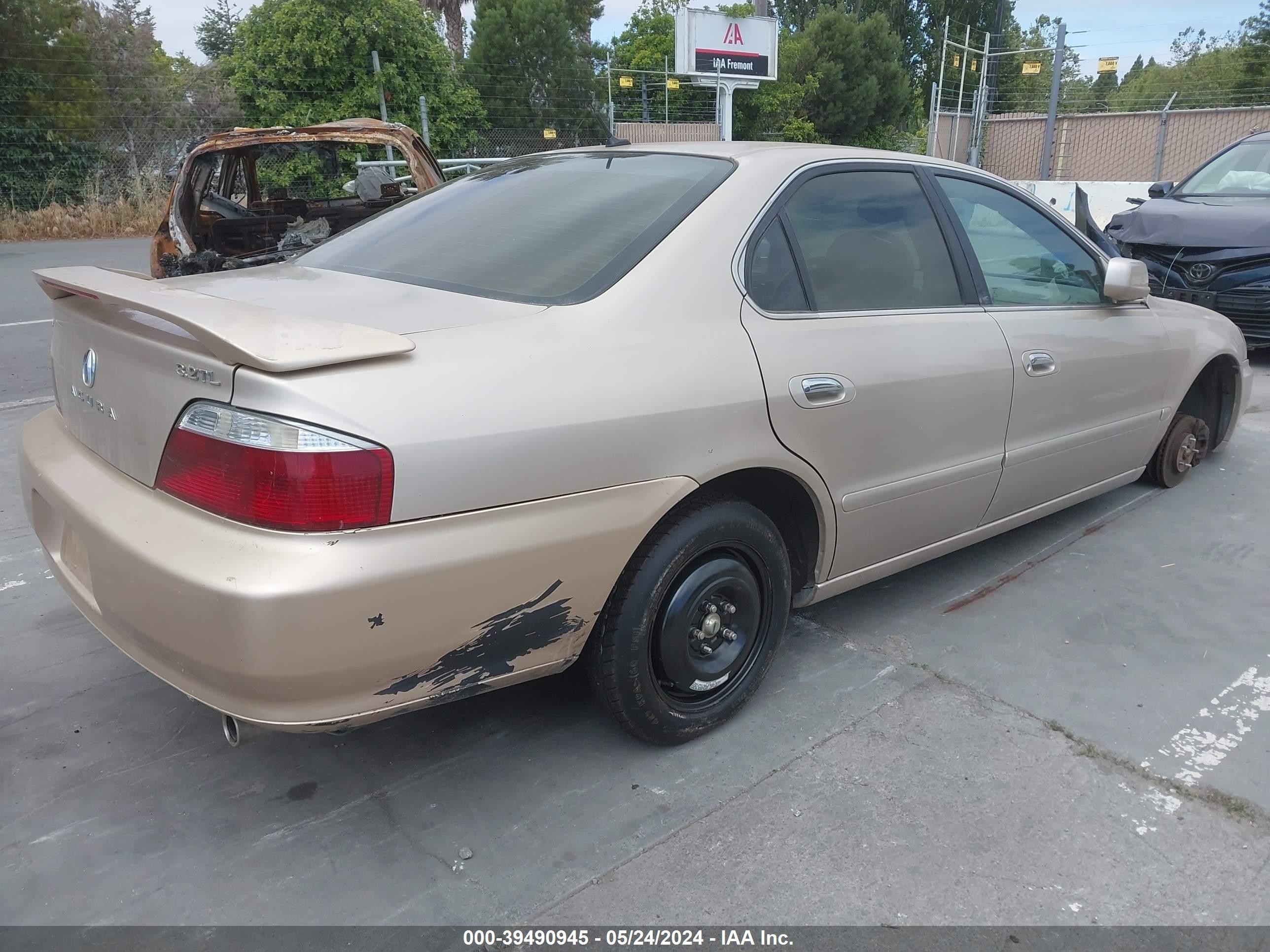 Photo 3 VIN: 19UUA567X3A008851 - ACURA TL 