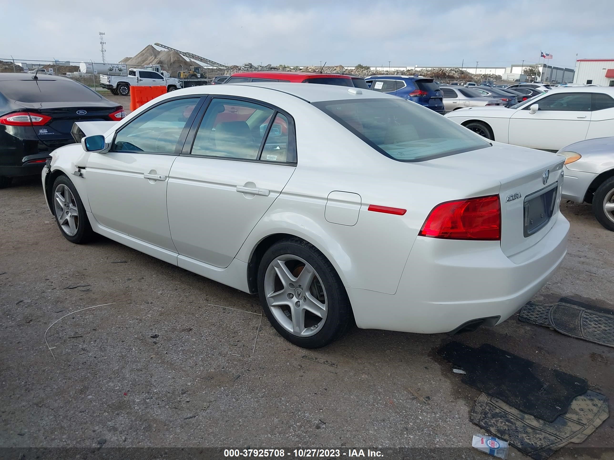 Photo 2 VIN: 19UUA66216A008588 - ACURA TL 