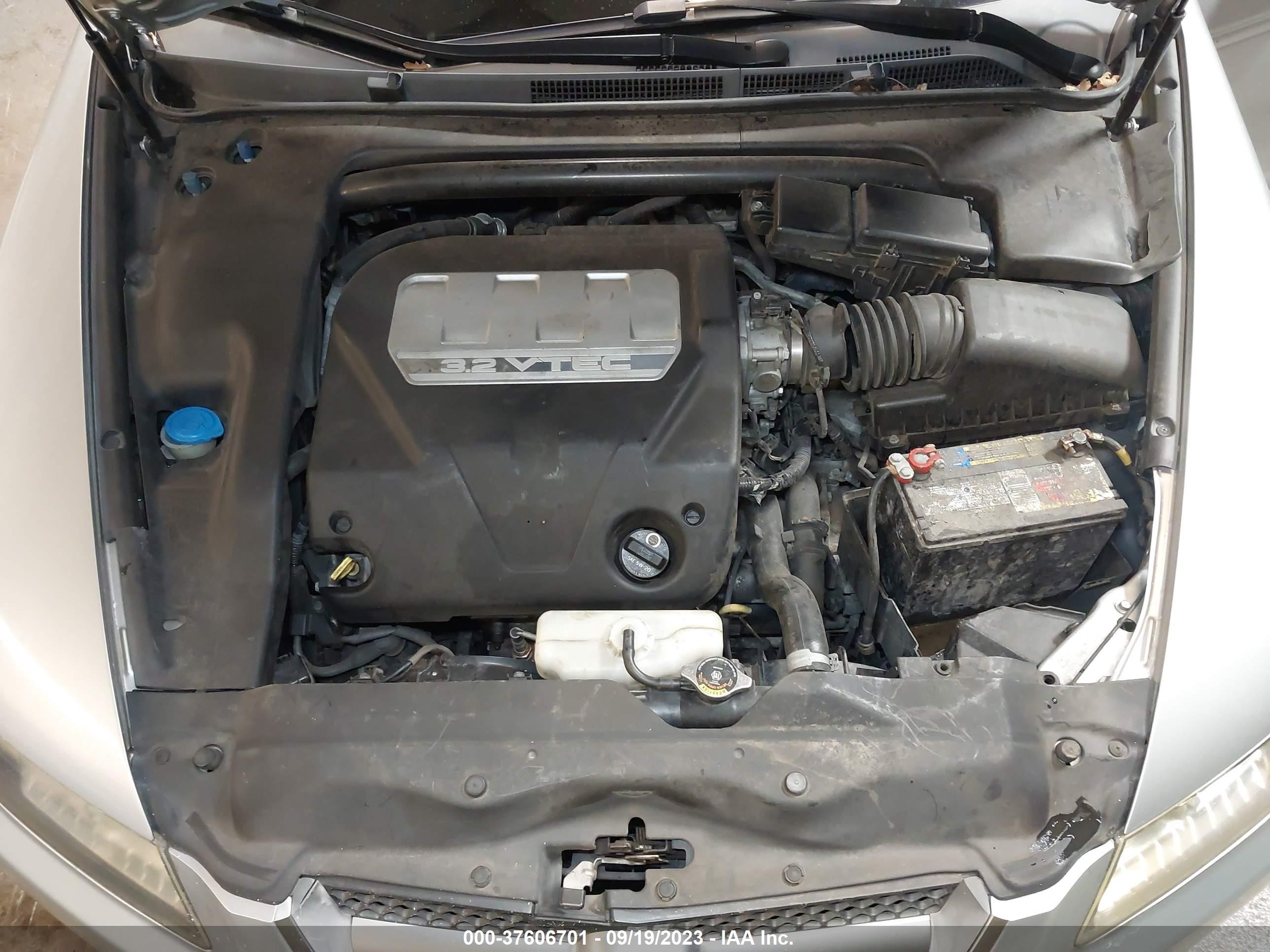 Photo 9 VIN: 19UUA66218A022977 - ACURA TL 