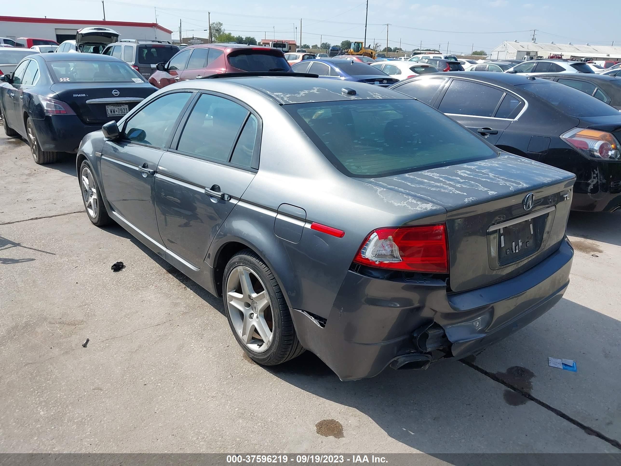 Photo 2 VIN: 19UUA66244A008940 - ACURA TL 