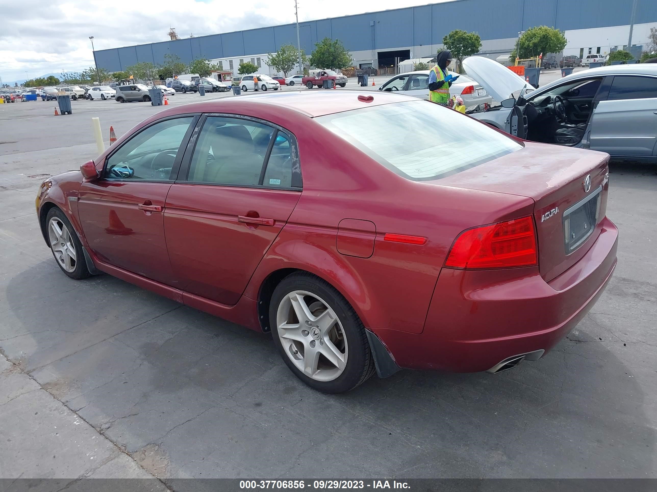 Photo 2 VIN: 19UUA66246A003255 - ACURA TL 