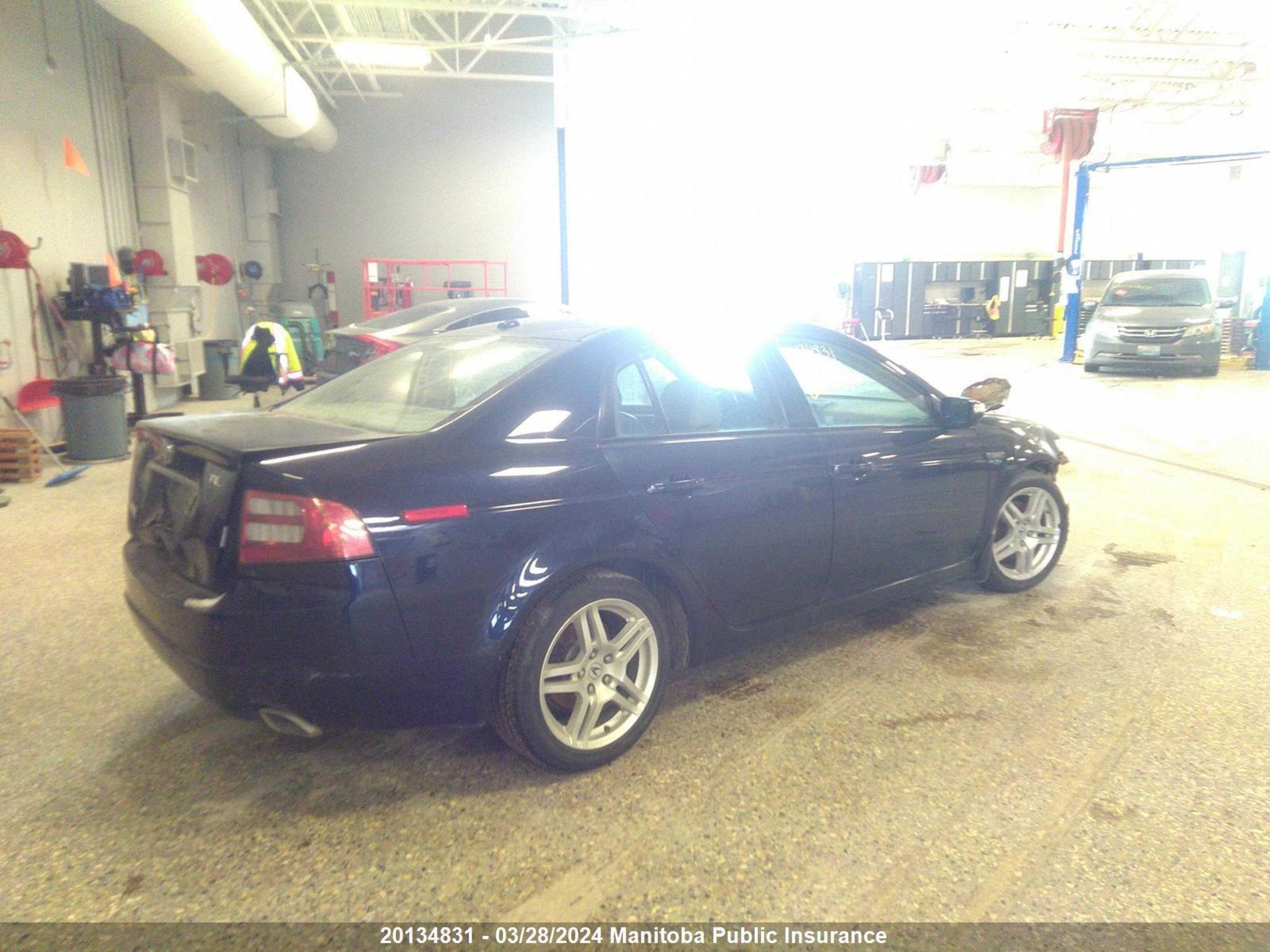 Photo 3 VIN: 19UUA66248A028210 - ACURA TL 