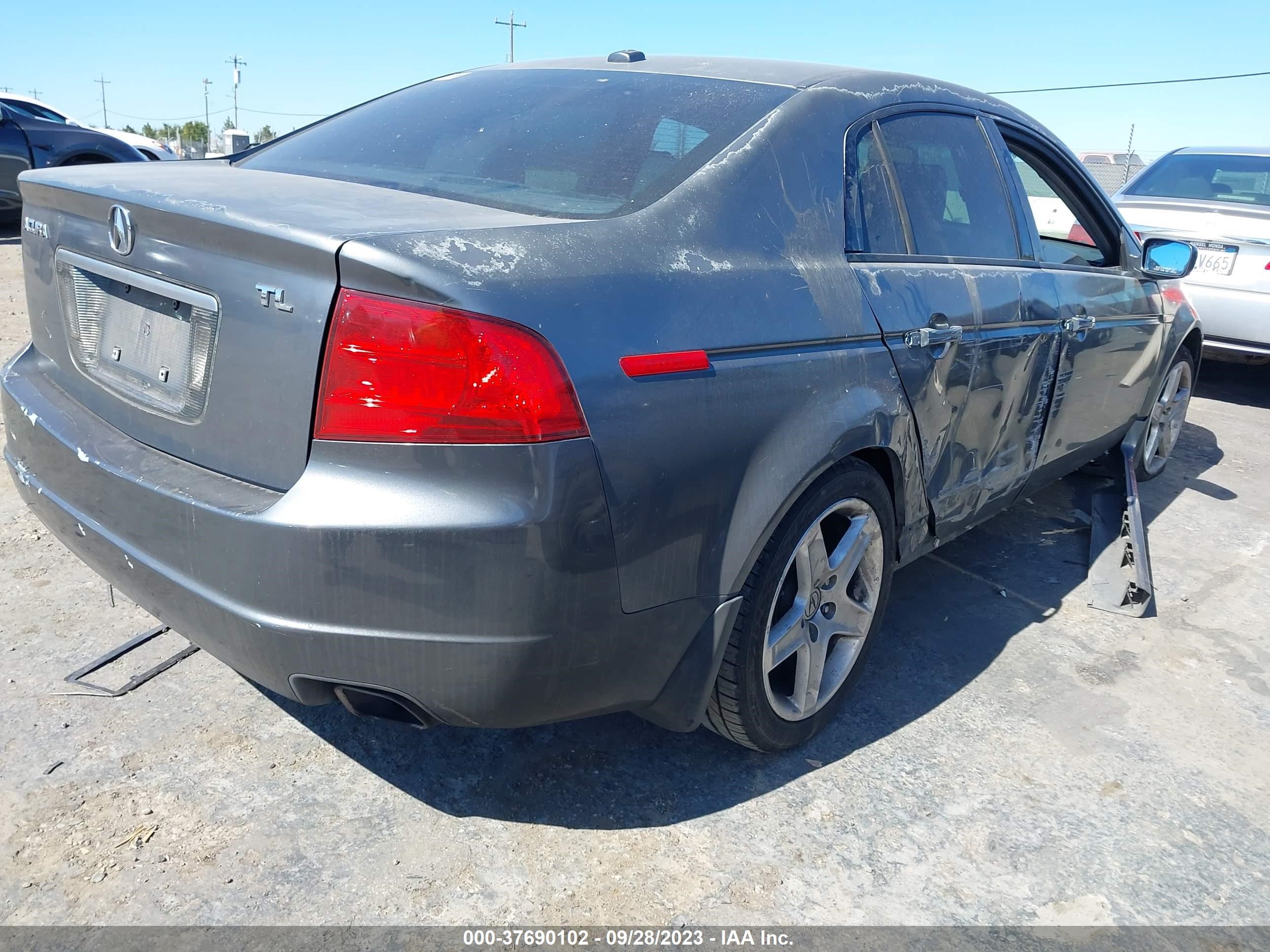 Photo 3 VIN: 19UUA66264A065799 - ACURA TL 