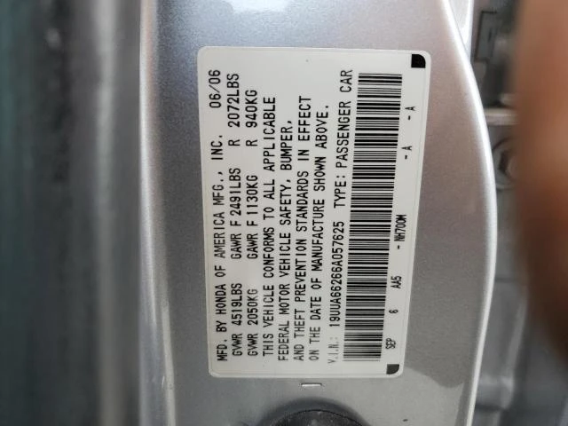 Photo 11 VIN: 19UUA66266A057625 - ACURA 3.2TL 