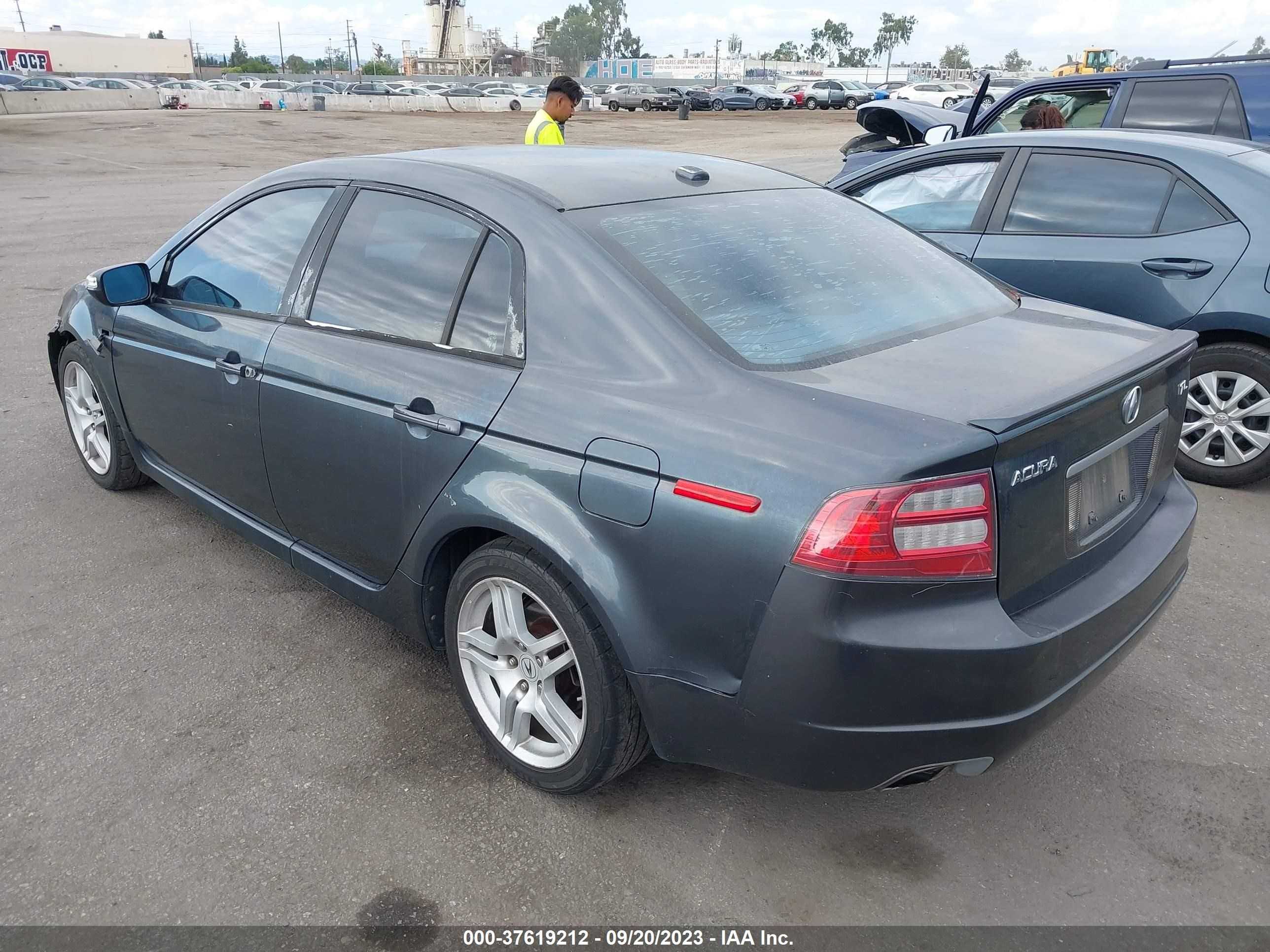 Photo 2 VIN: 19UUA66267A025825 - ACURA TL 