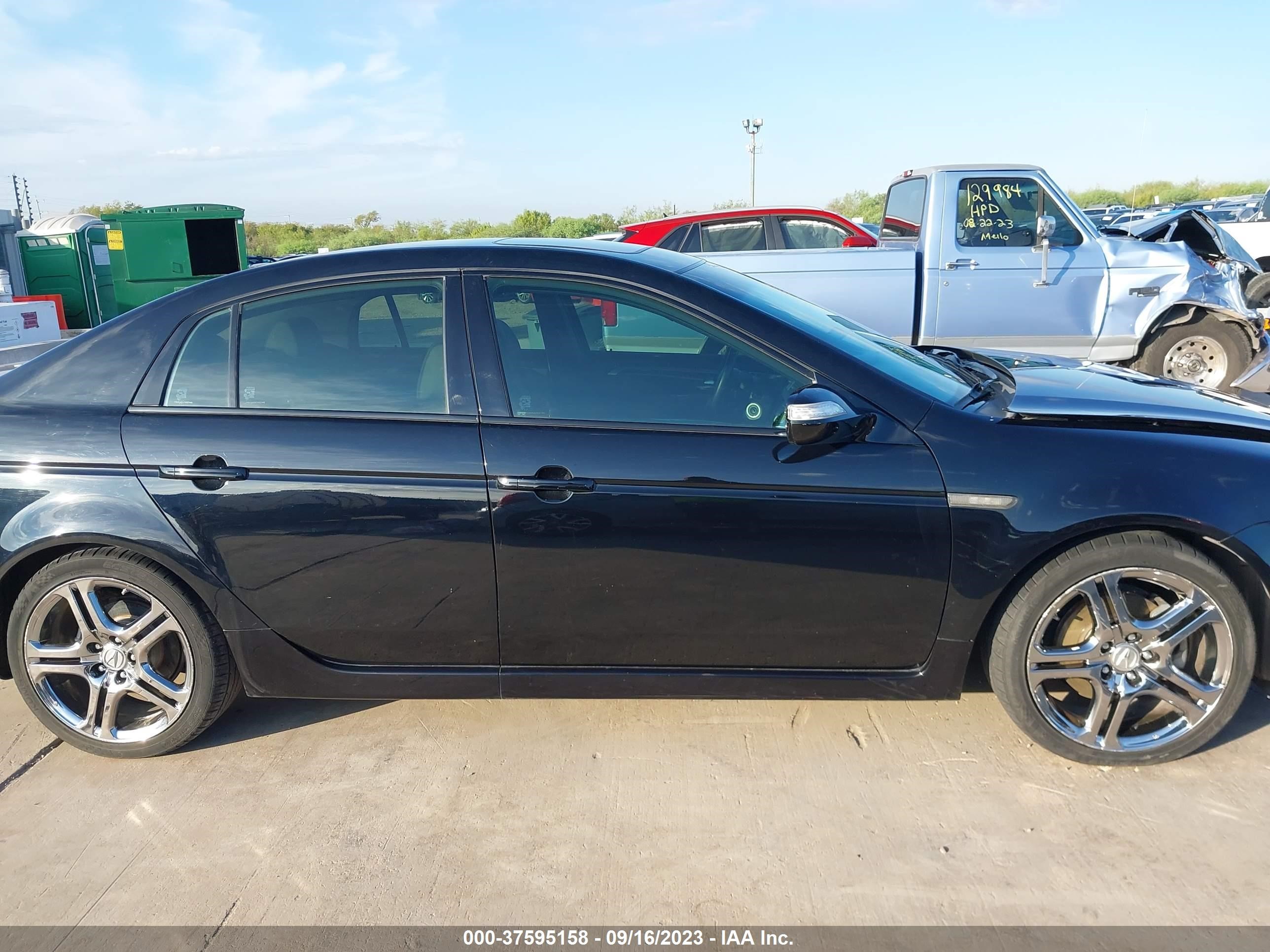 Photo 12 VIN: 19UUA66267A027445 - ACURA TL 