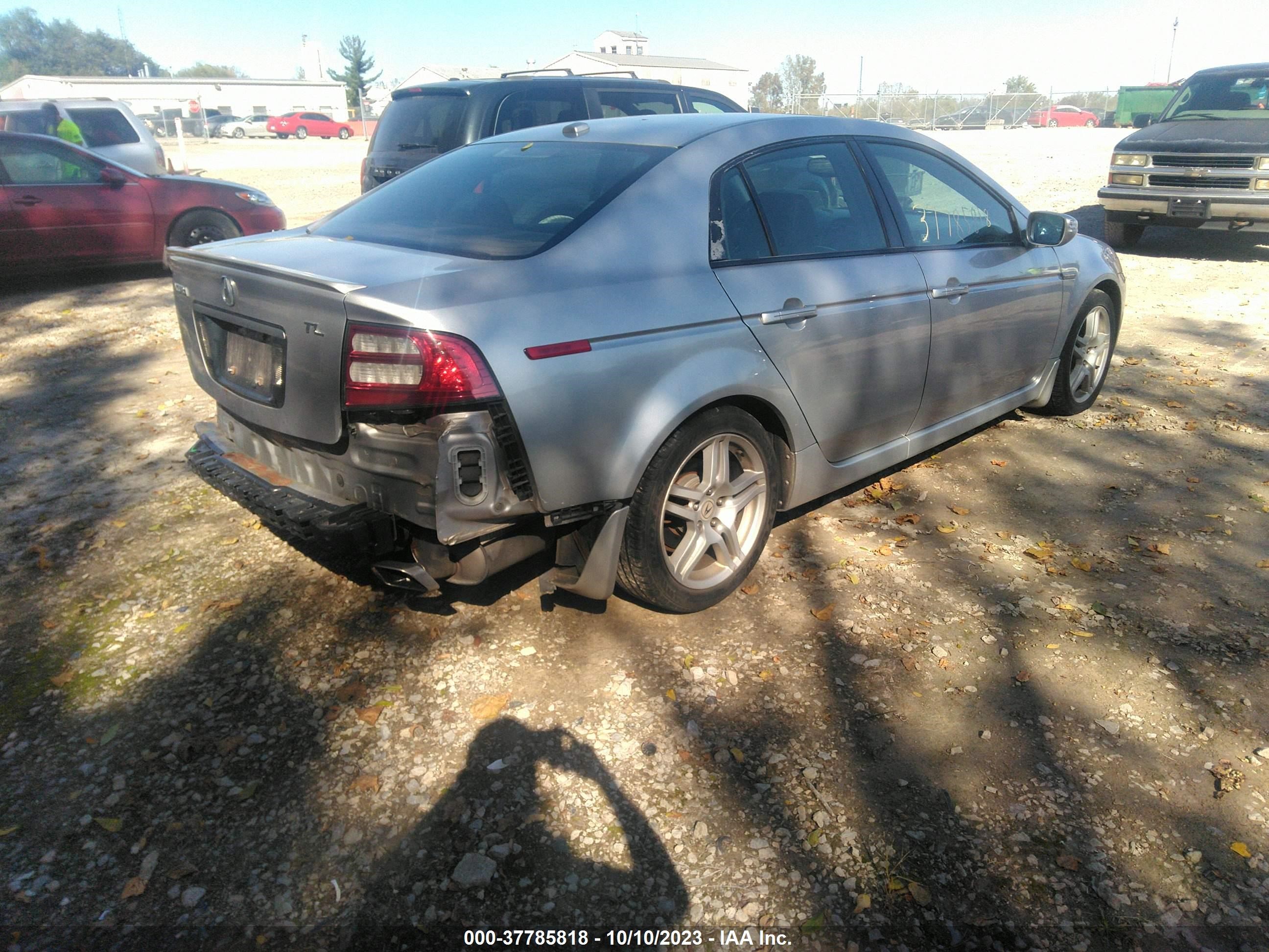 Photo 3 VIN: 19UUA66267A033360 - ACURA TL 