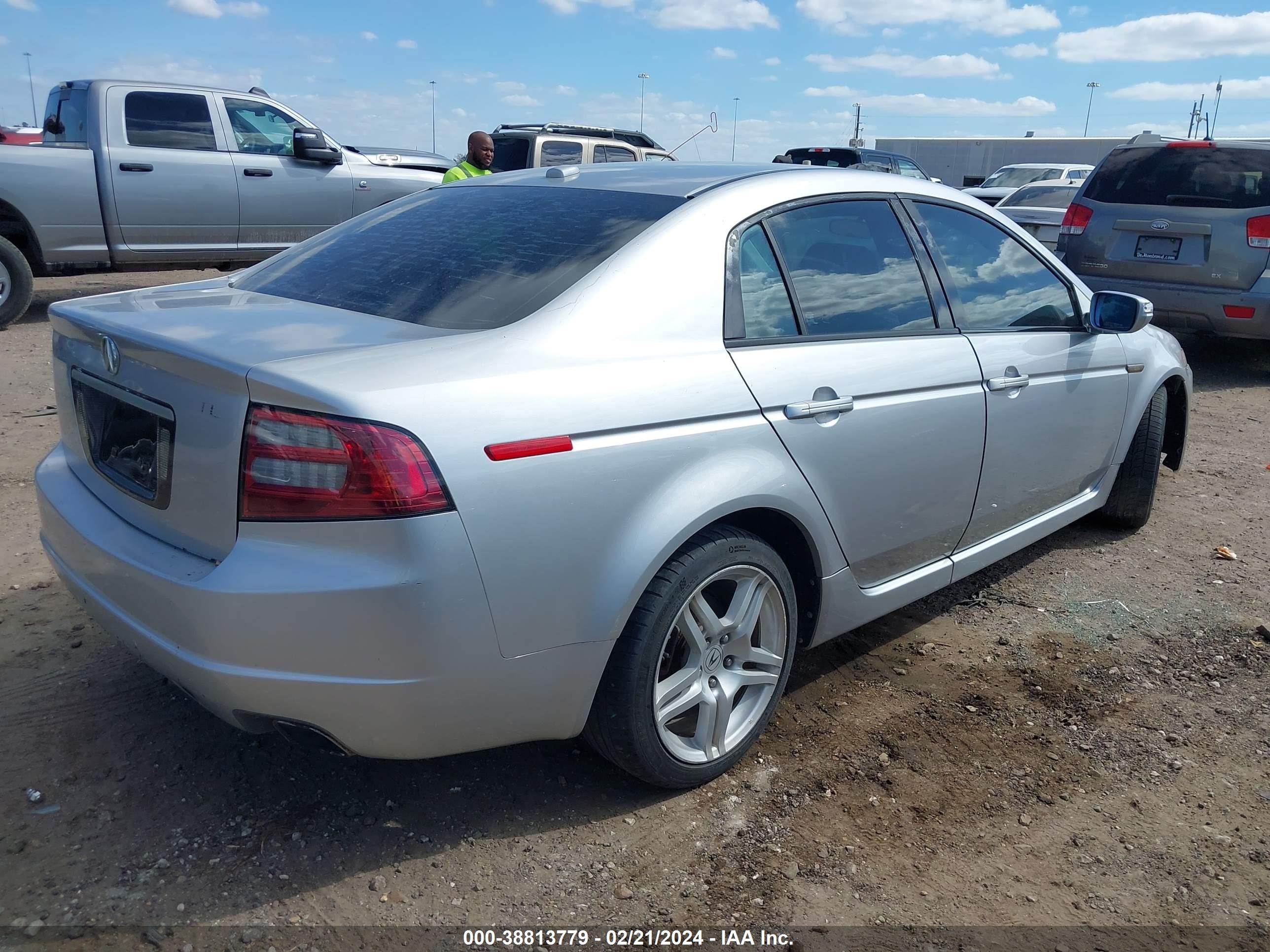 Photo 3 VIN: 19UUA66298A001701 - ACURA TL 